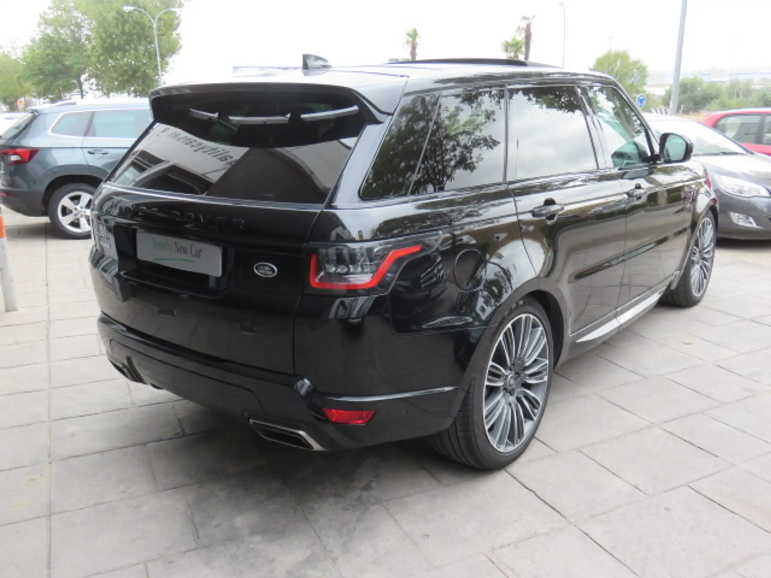 Land Rover - Range Rover Sport