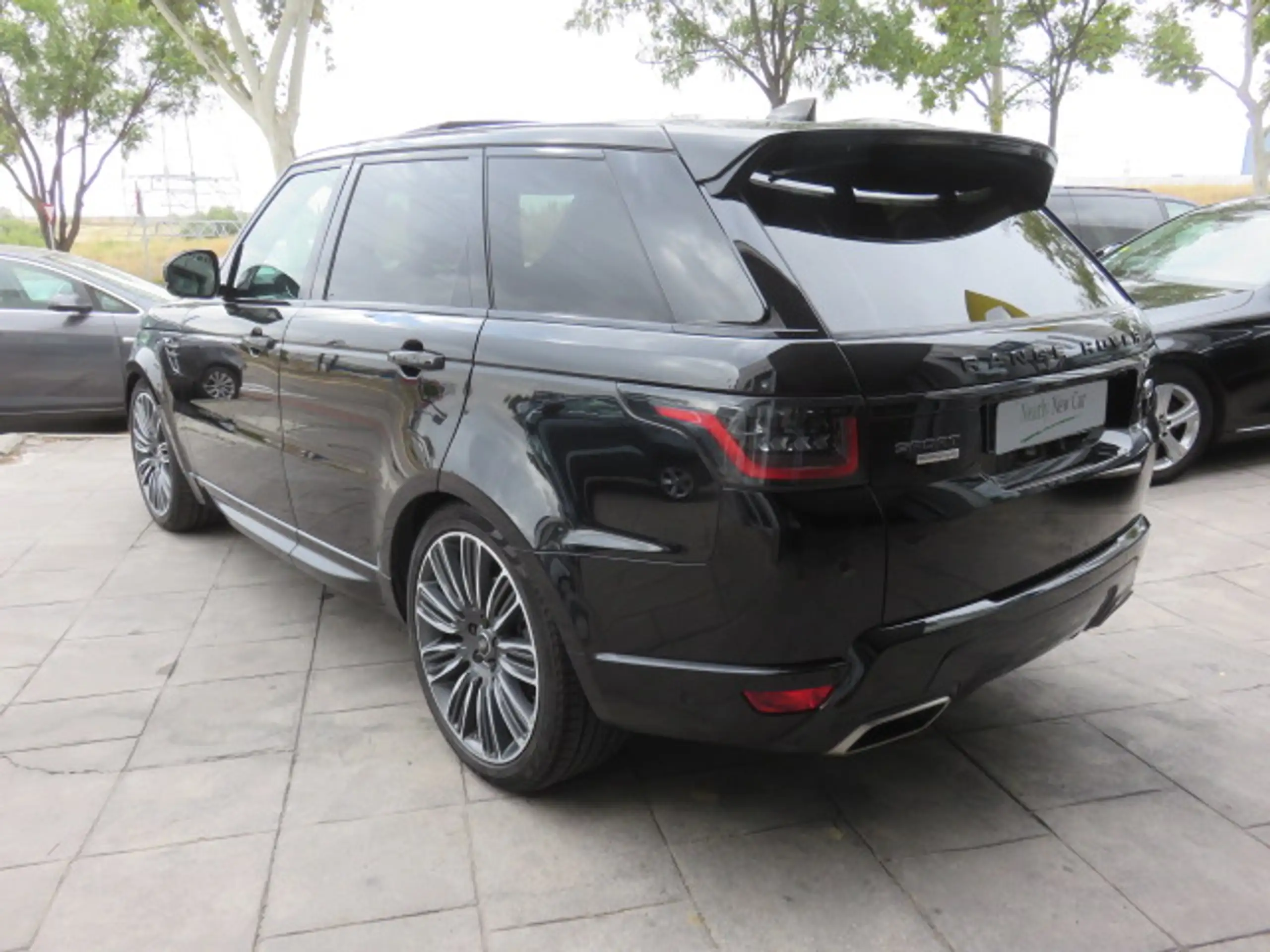 Land Rover - Range Rover Sport