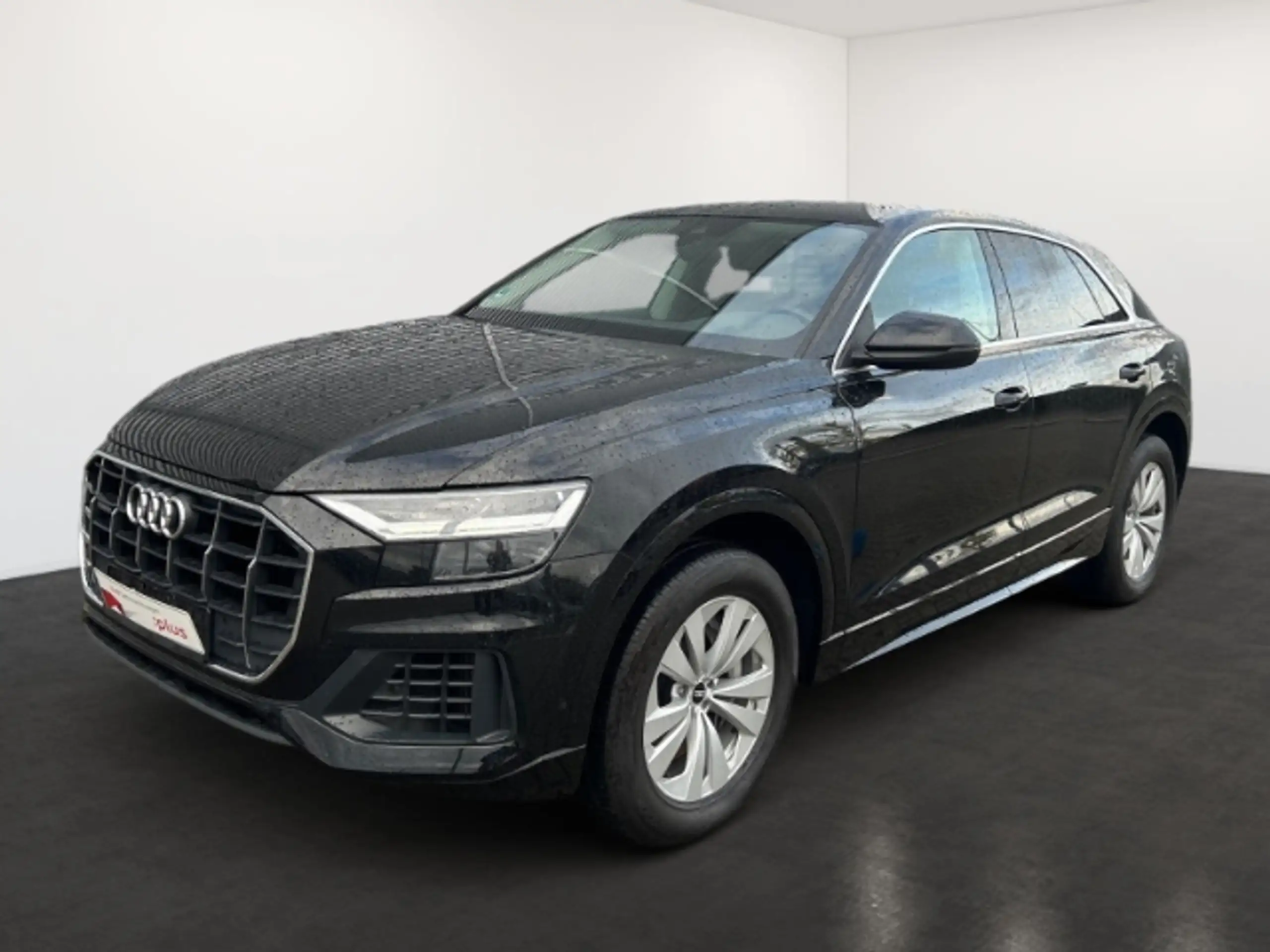 Audi - Q8