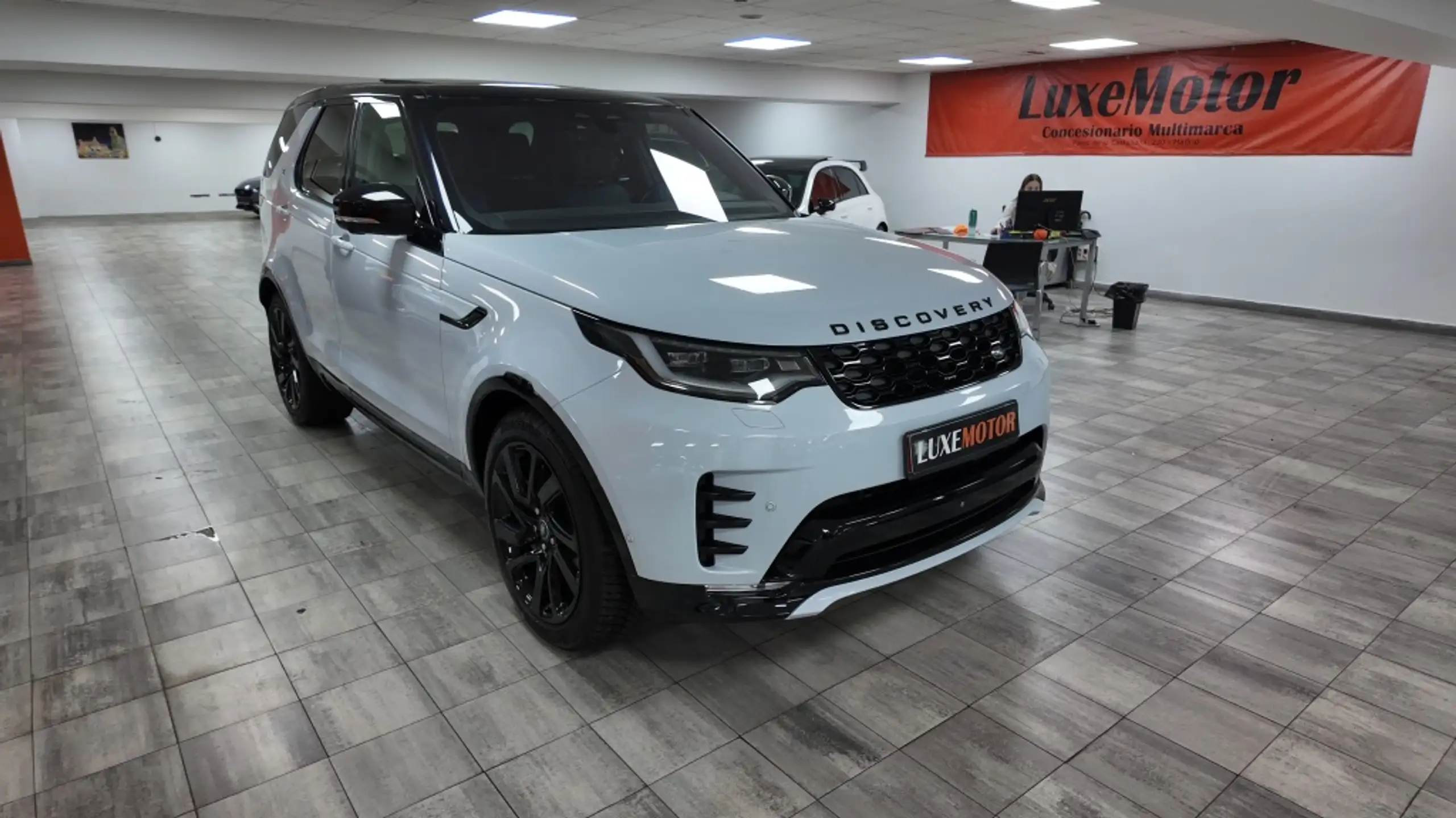 Land Rover - Discovery