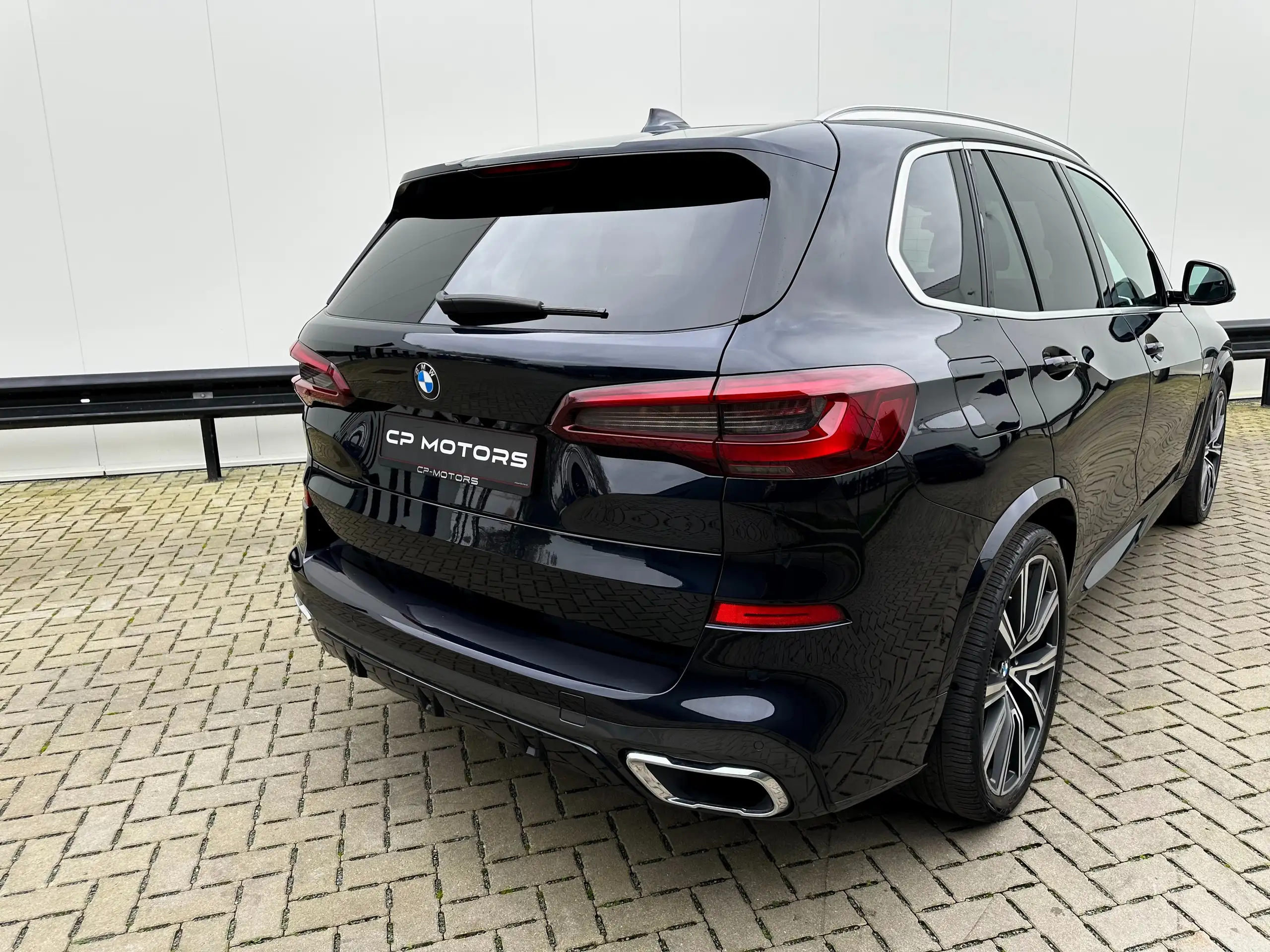 BMW - X5