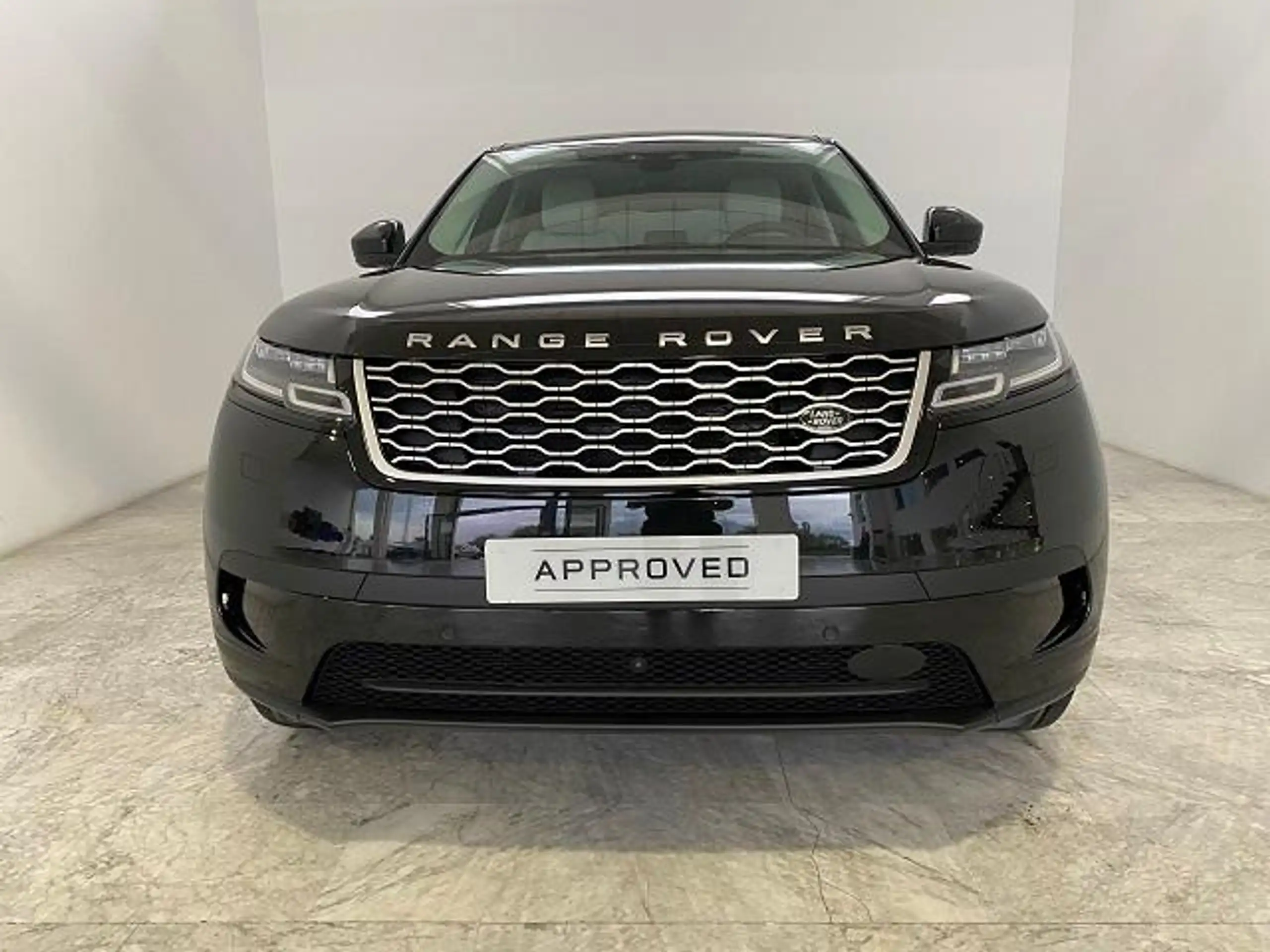 Land Rover - Range Rover Velar