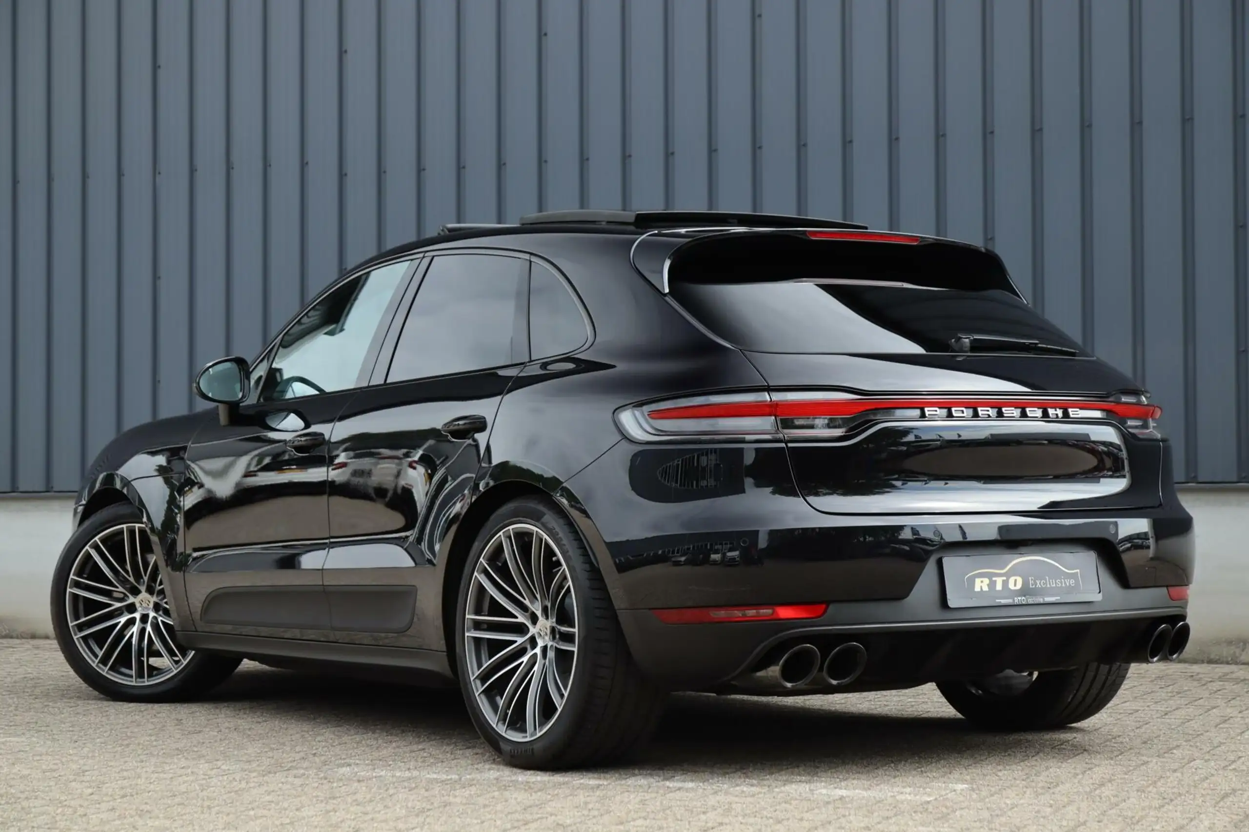 Porsche - Macan