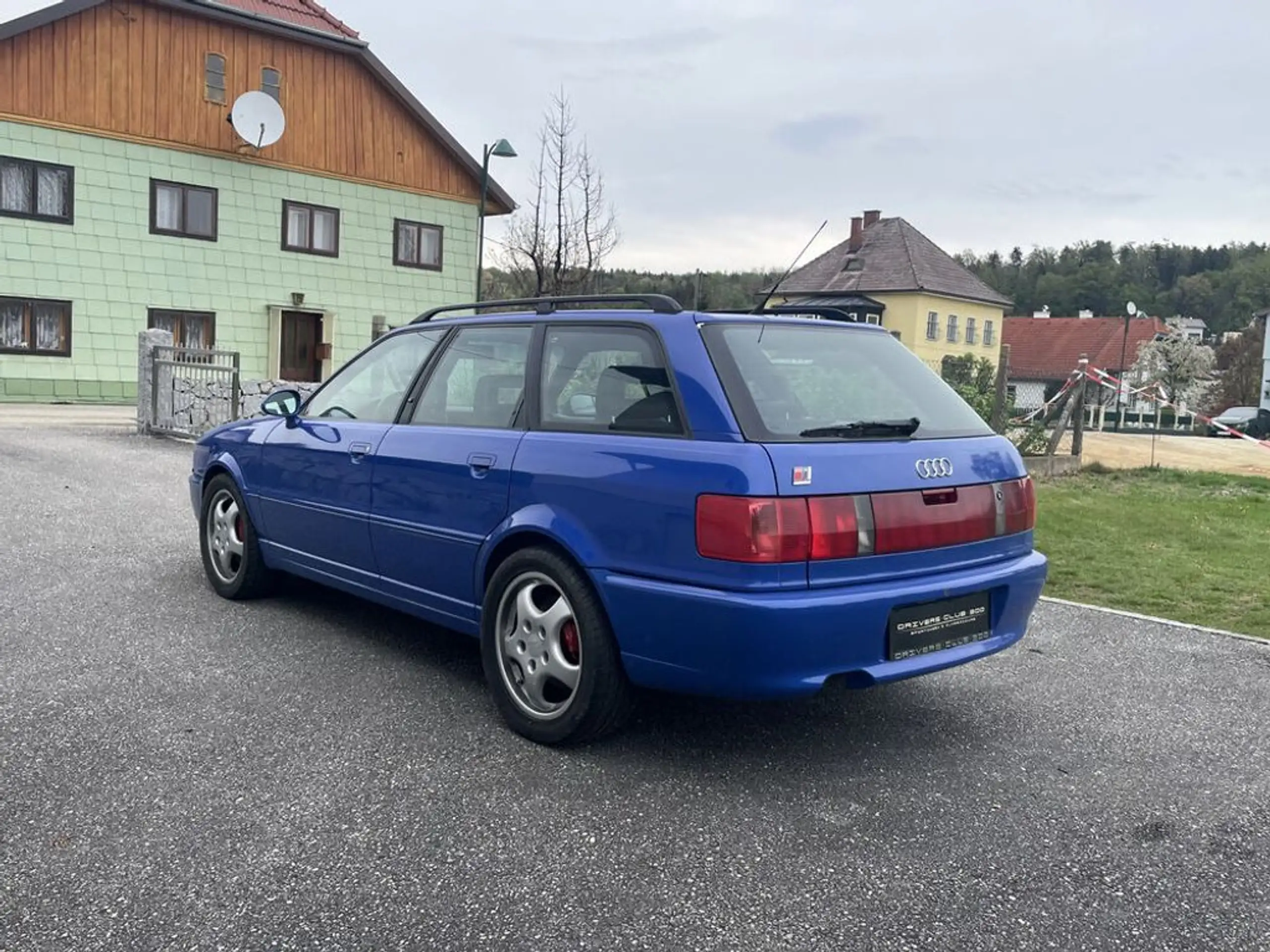 Audi - RS2