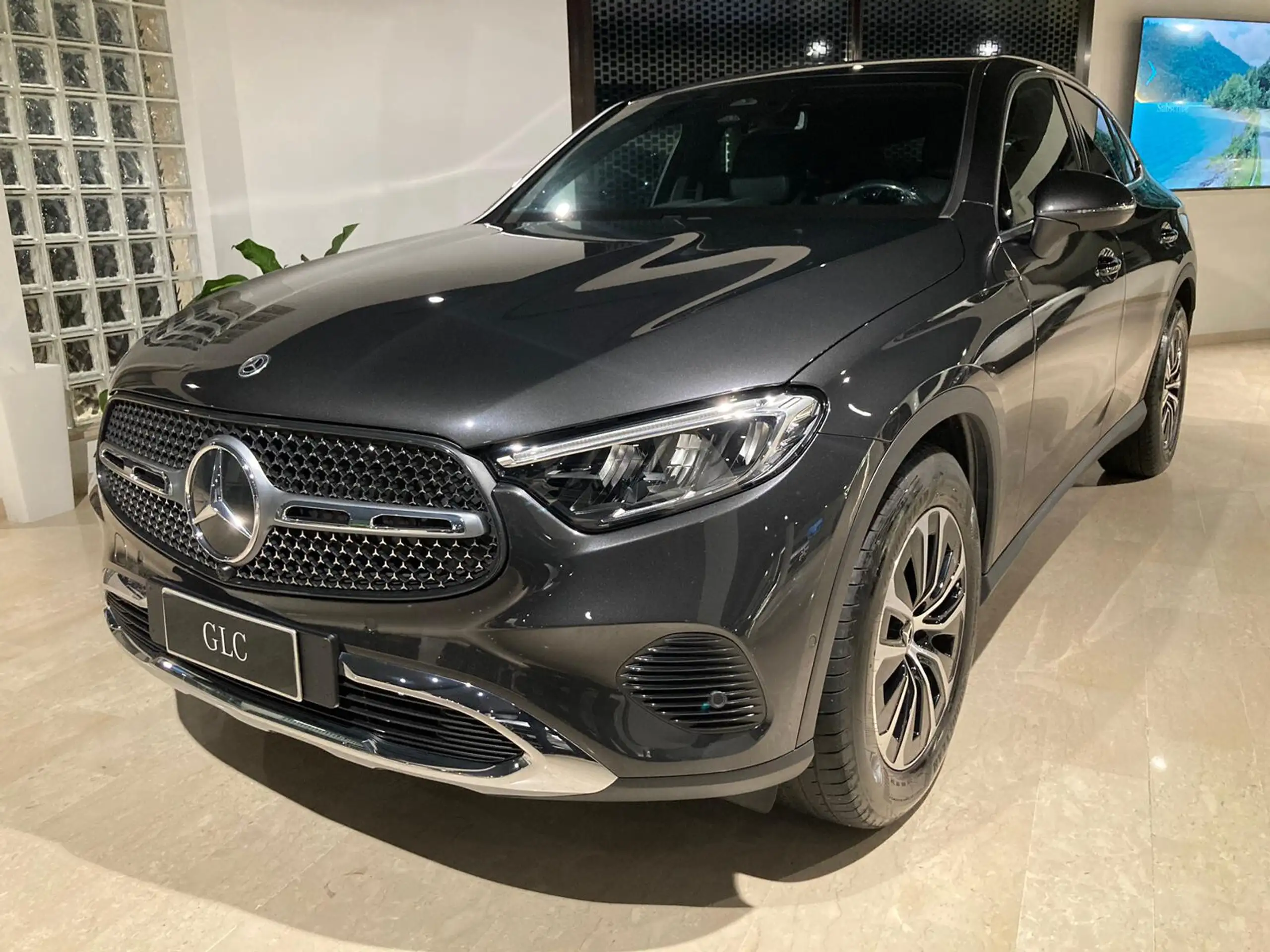 Mercedes-Benz GLC 220 2023