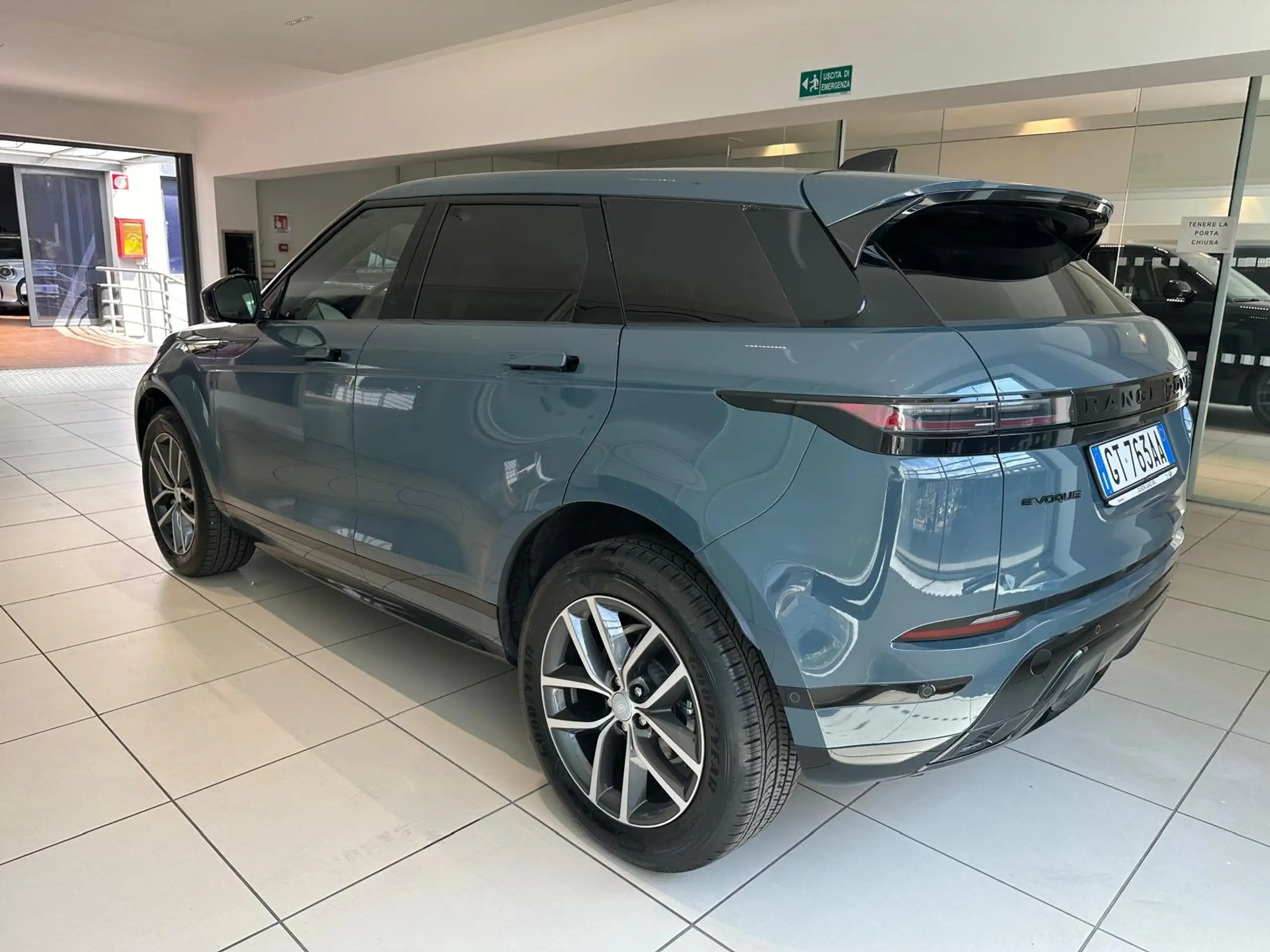 Land Rover - Range Rover Evoque