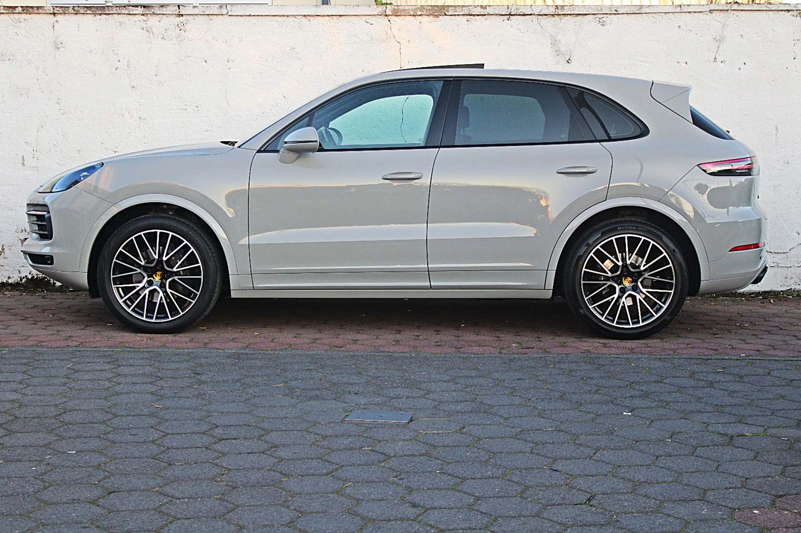 Porsche - Cayenne