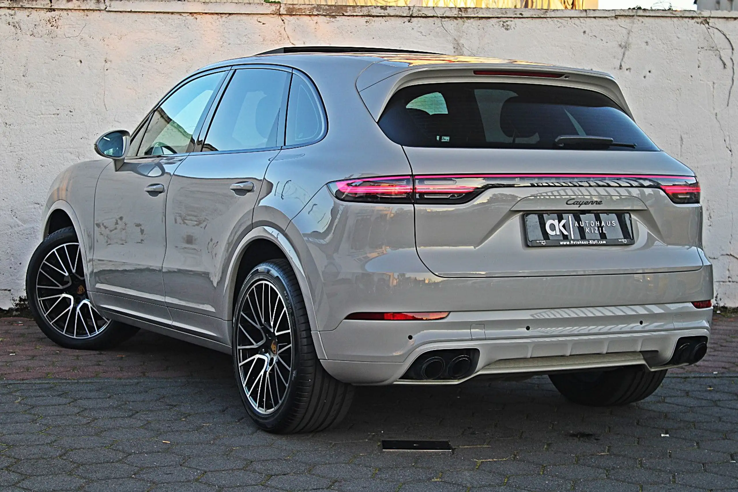 Porsche - Cayenne