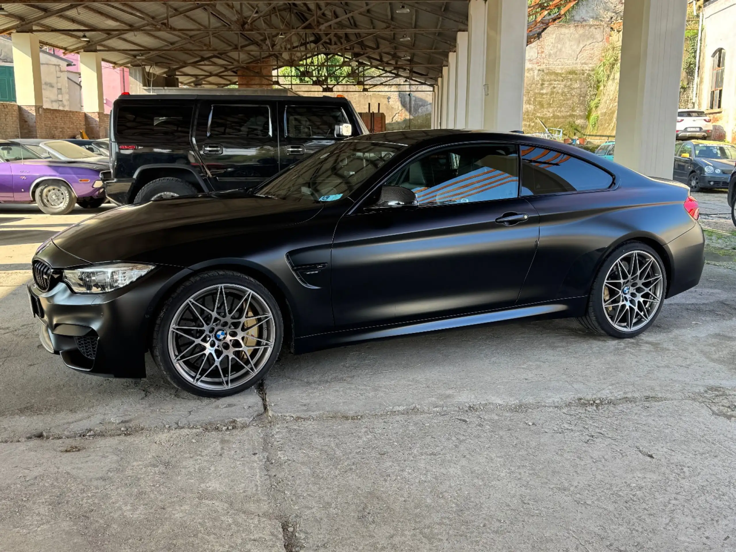 BMW - M4