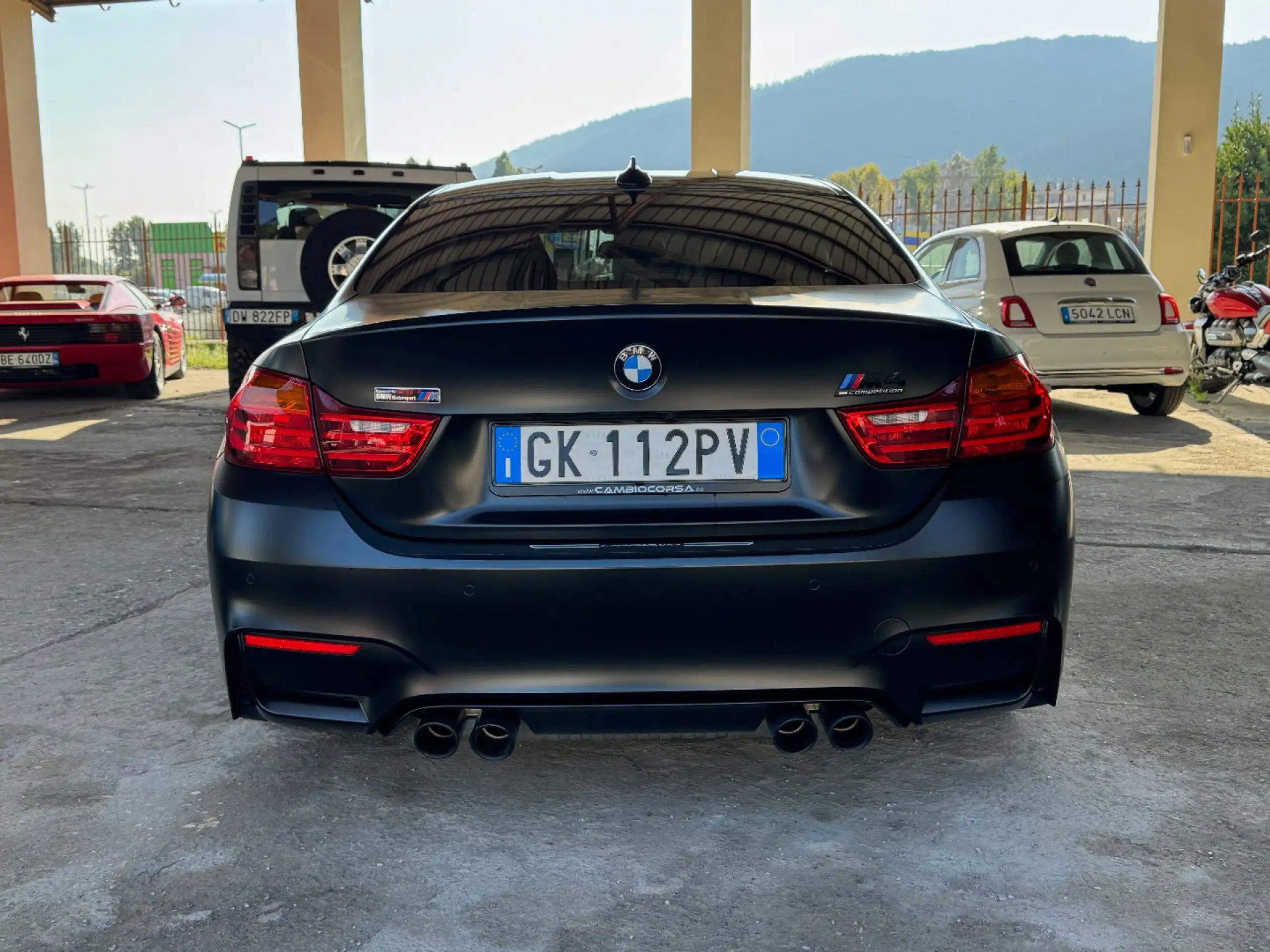 BMW - M4