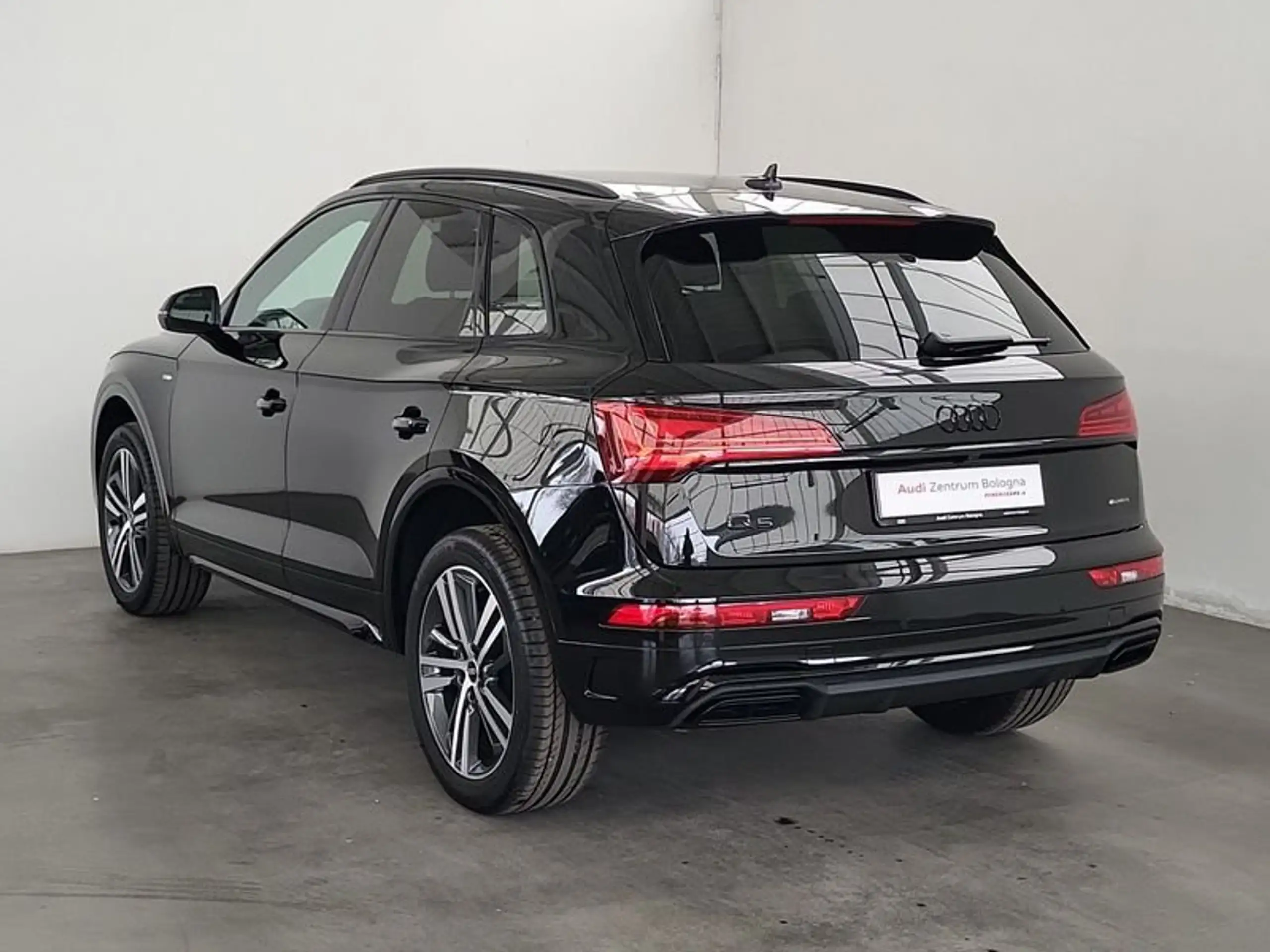 Audi - Q5