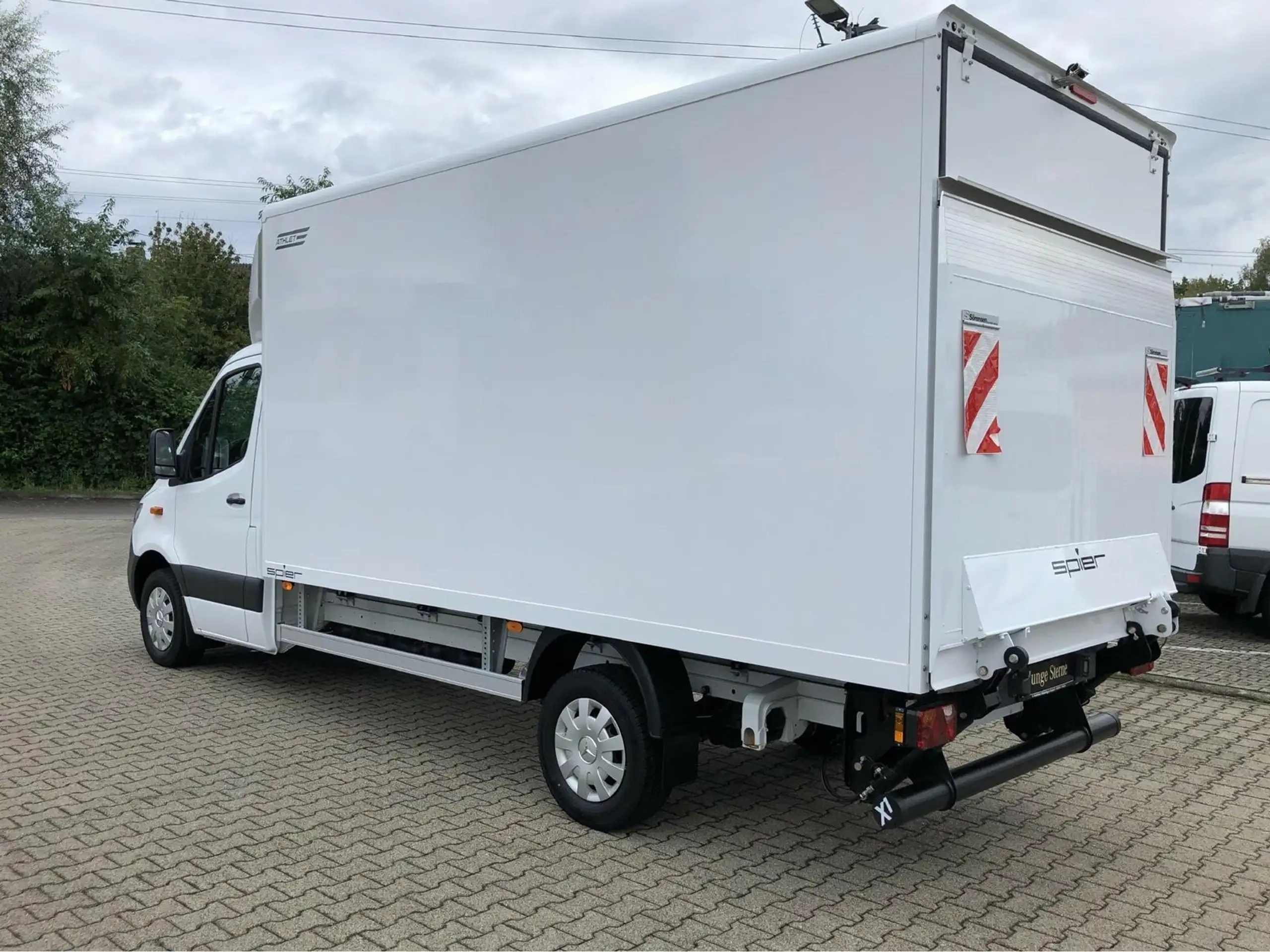 Mercedes-Benz - Sprinter