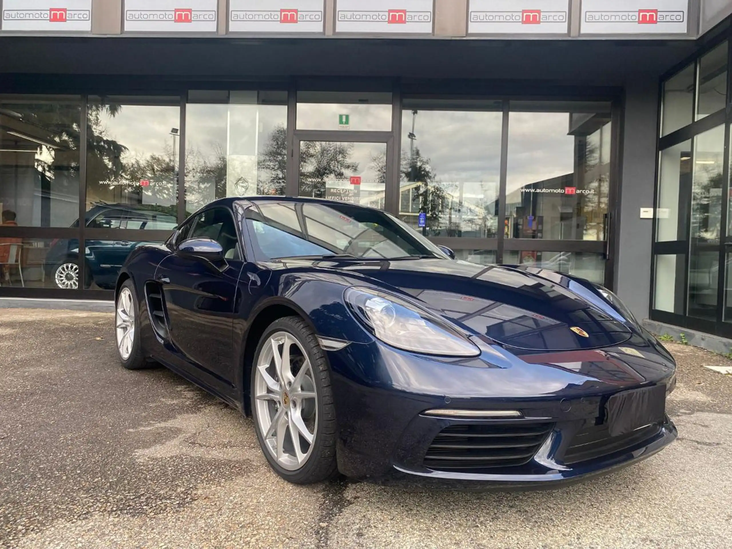 Porsche Cayman 2019