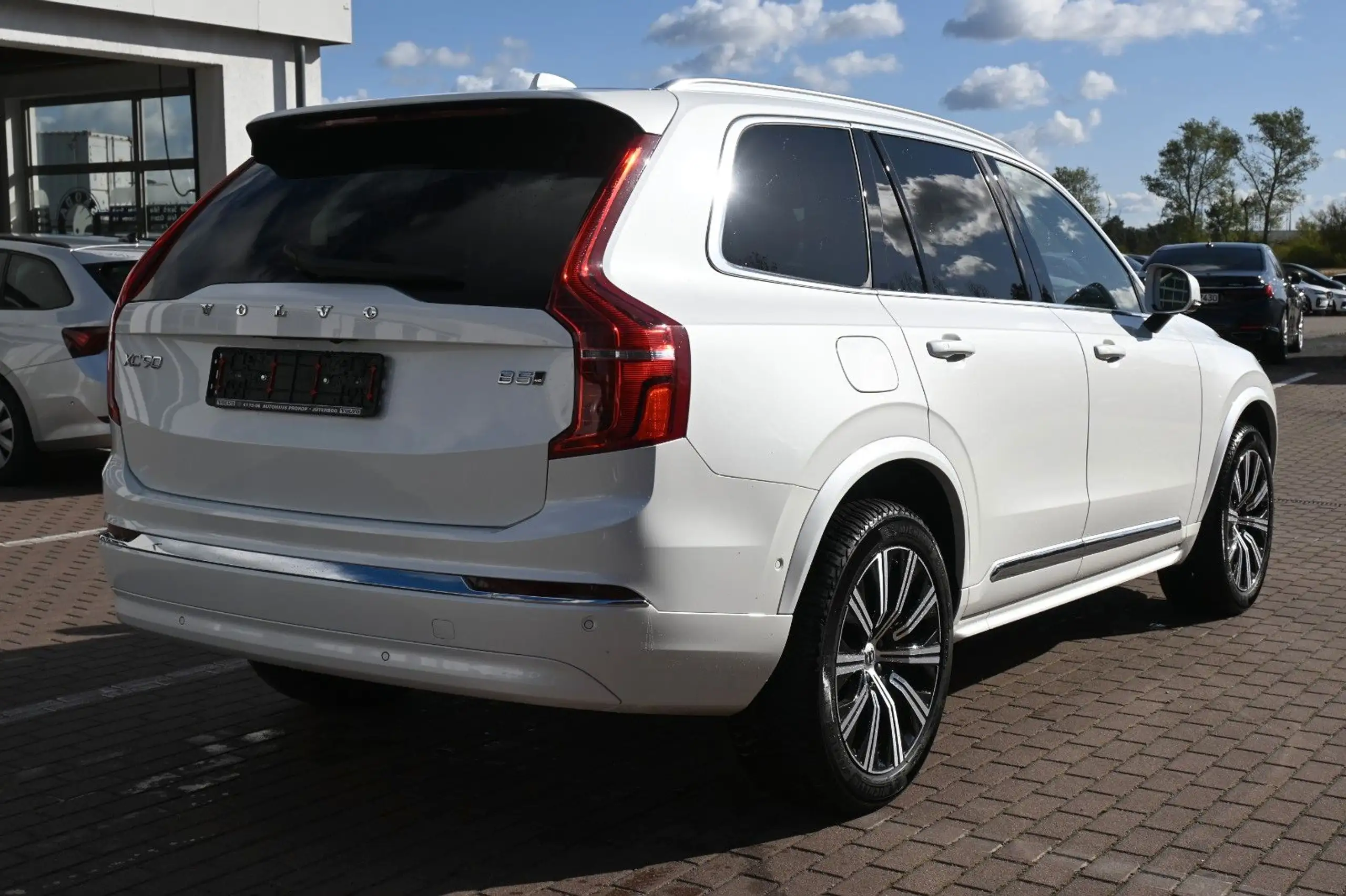 Volvo - XC90