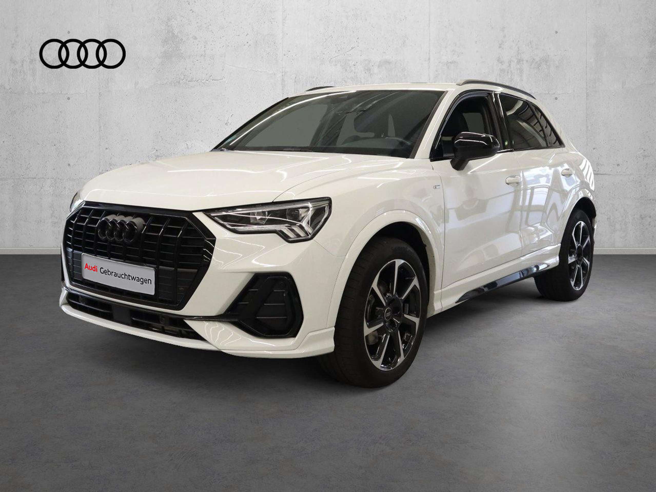 Audi - Q3