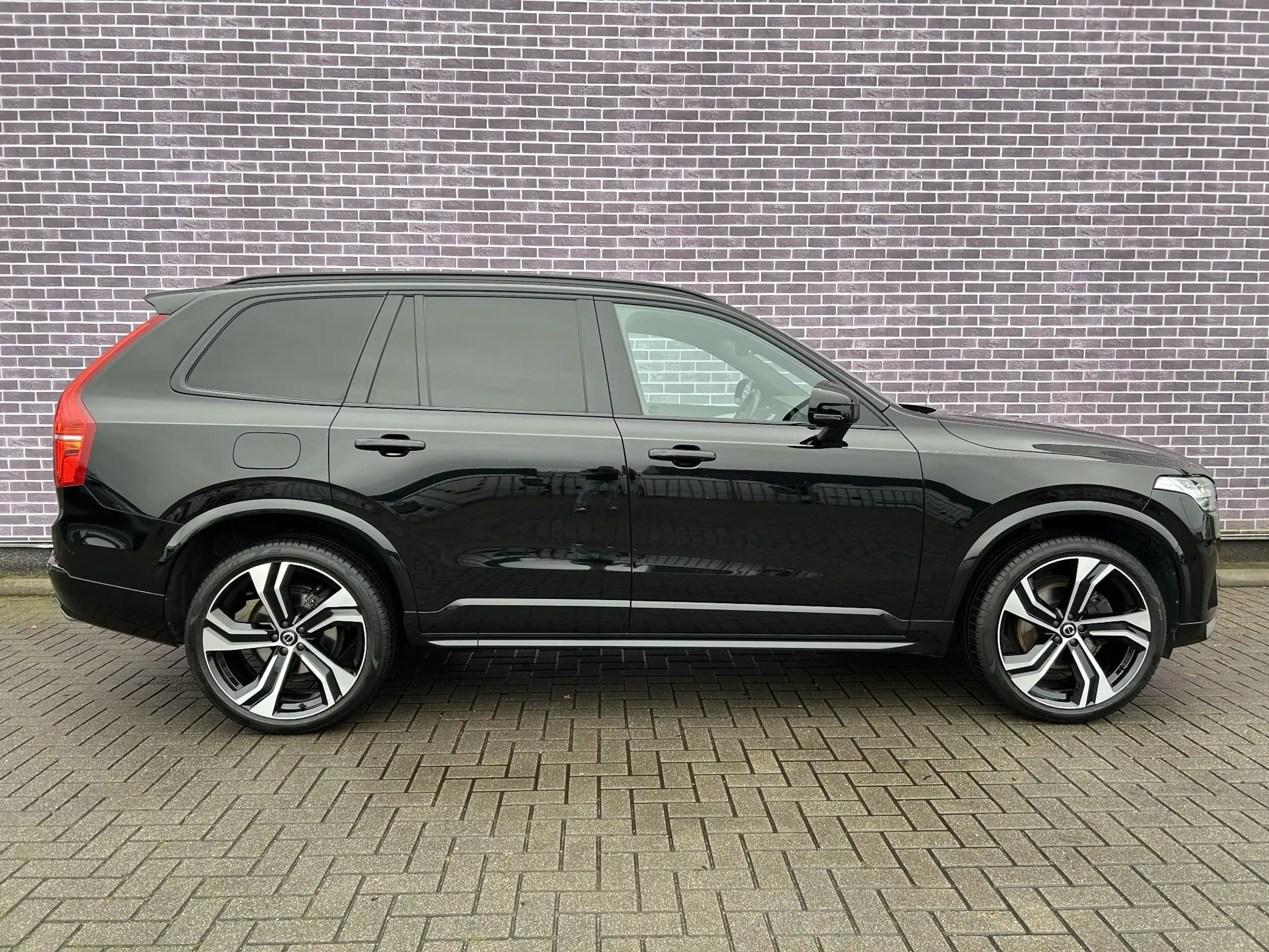 Volvo - XC90