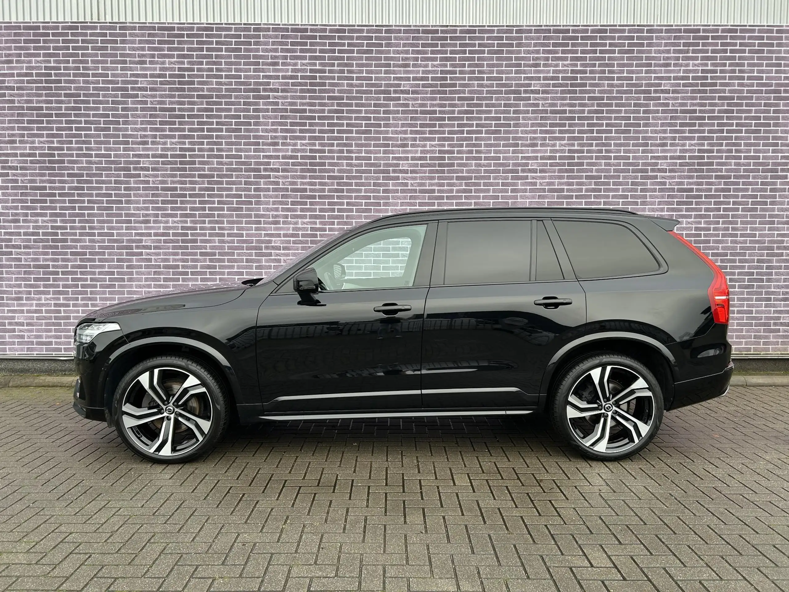 Volvo - XC90