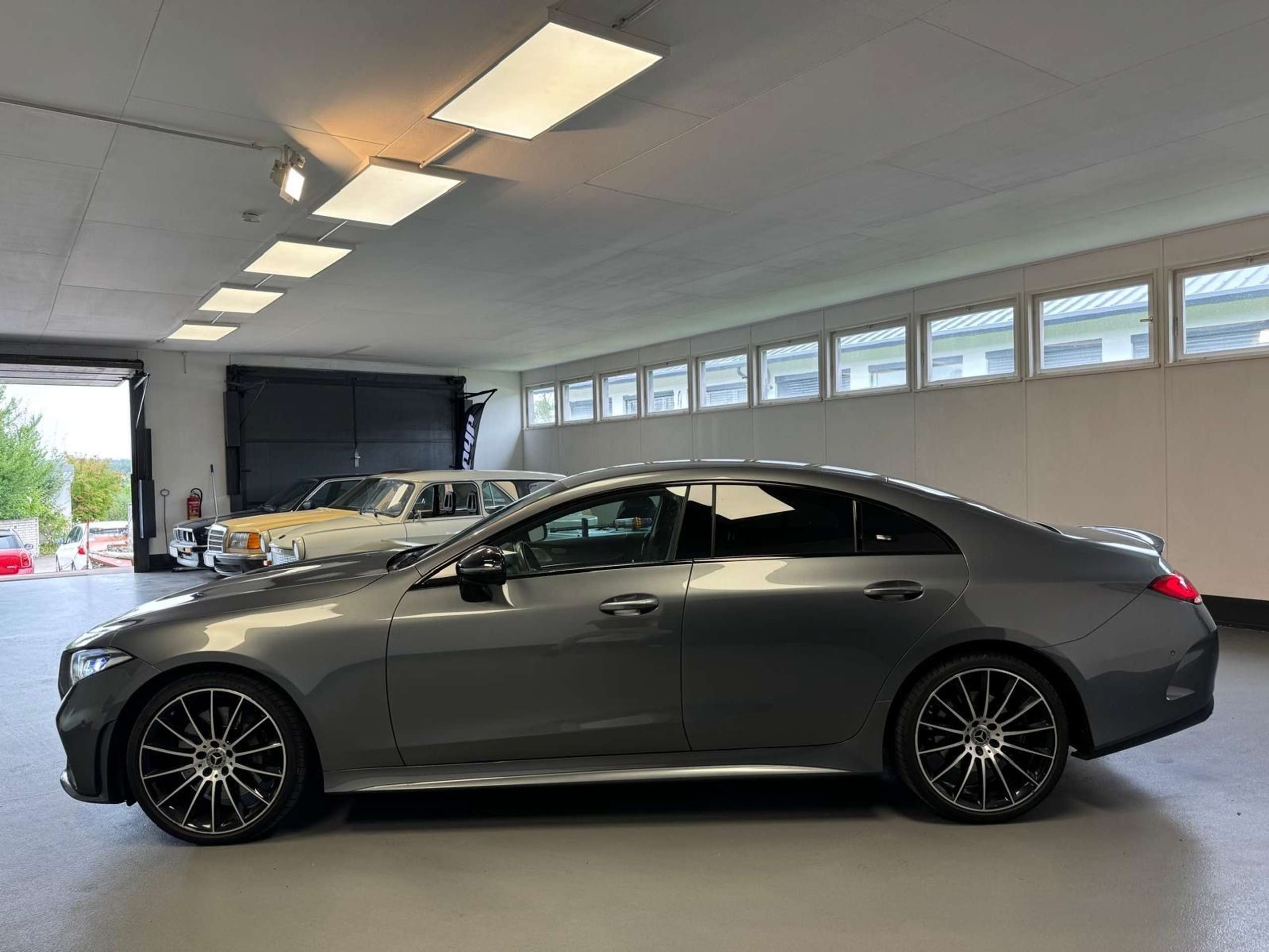 Mercedes-Benz - CLS 350