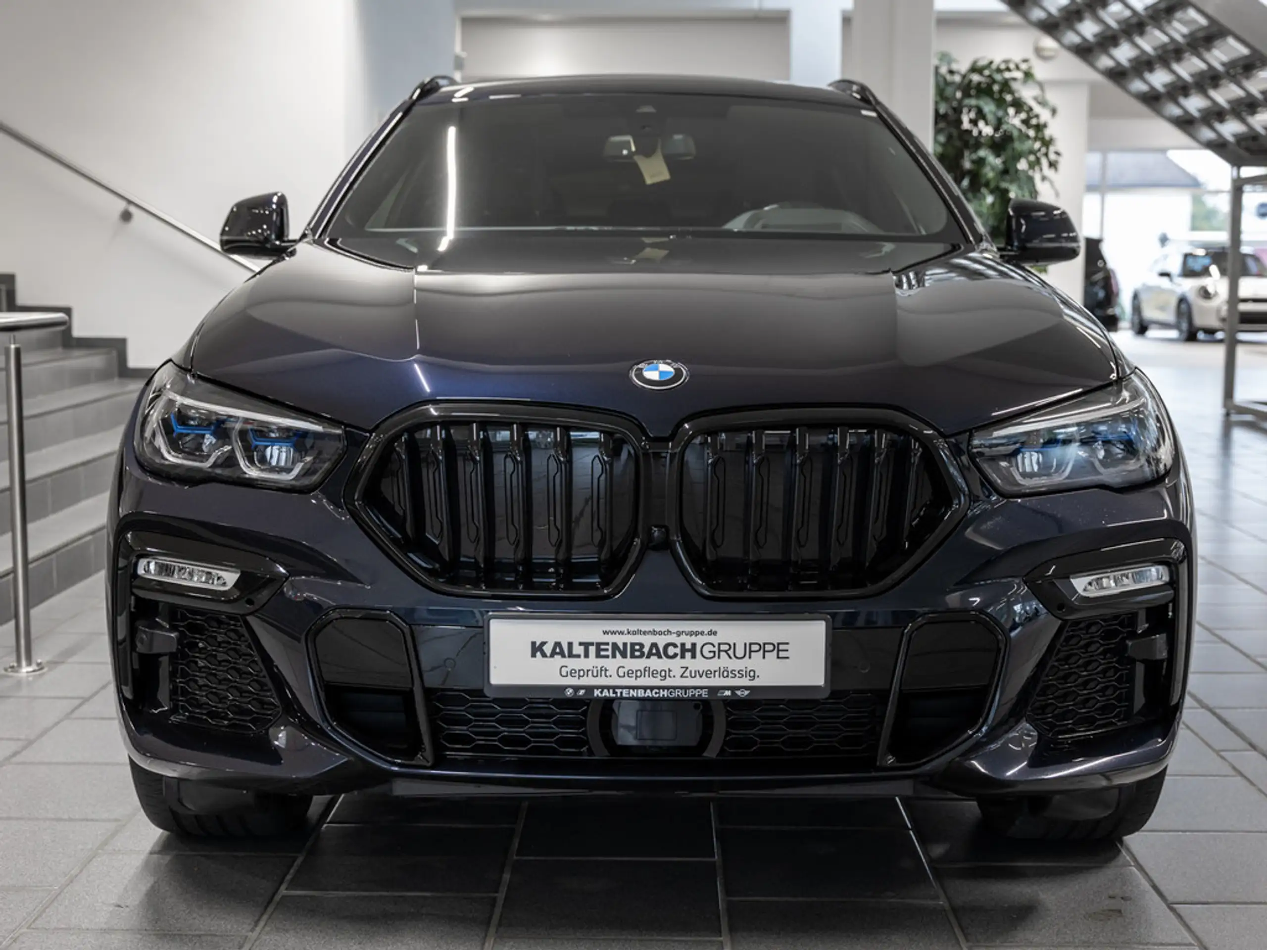 BMW - X6