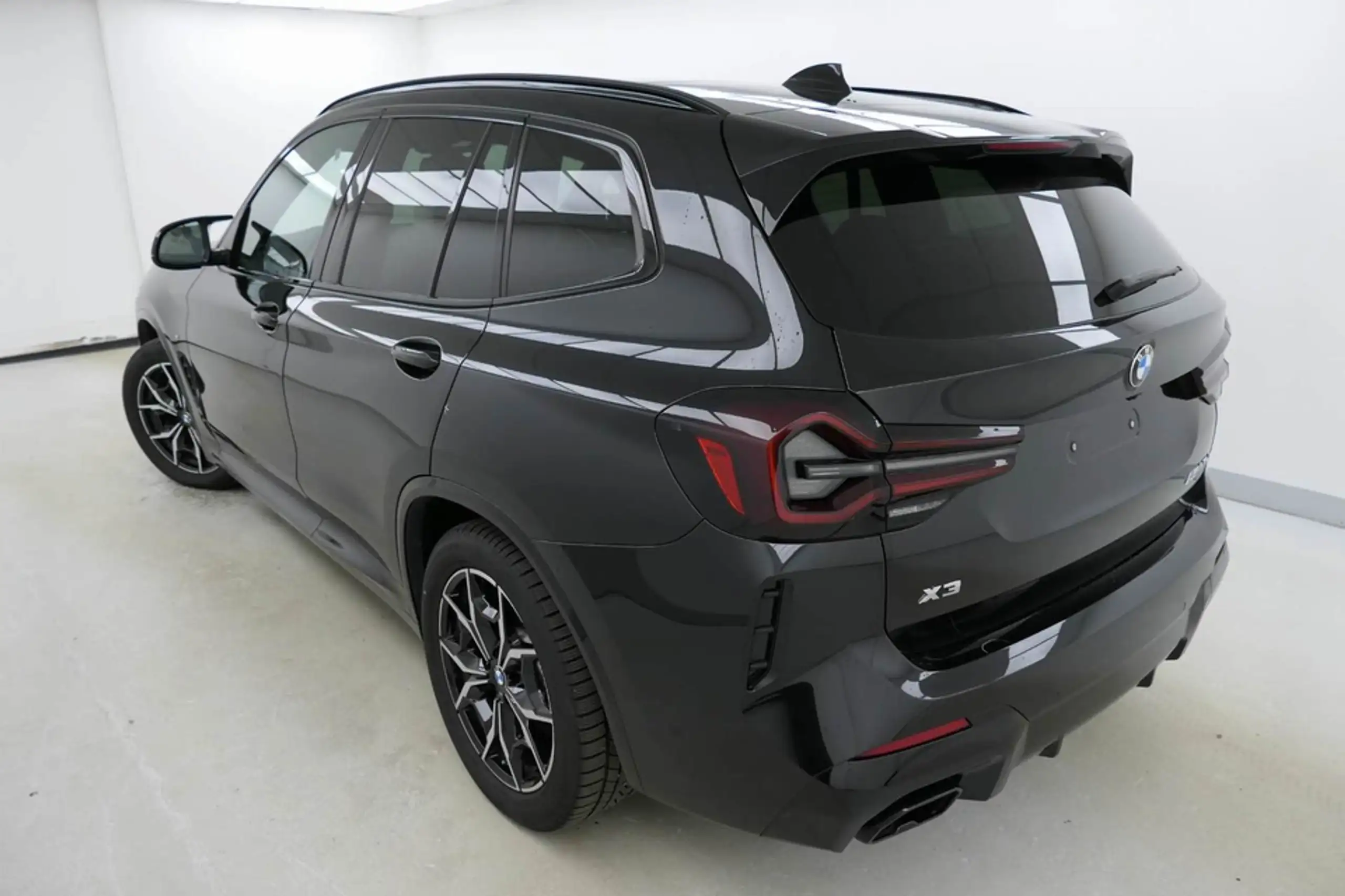 BMW - X3