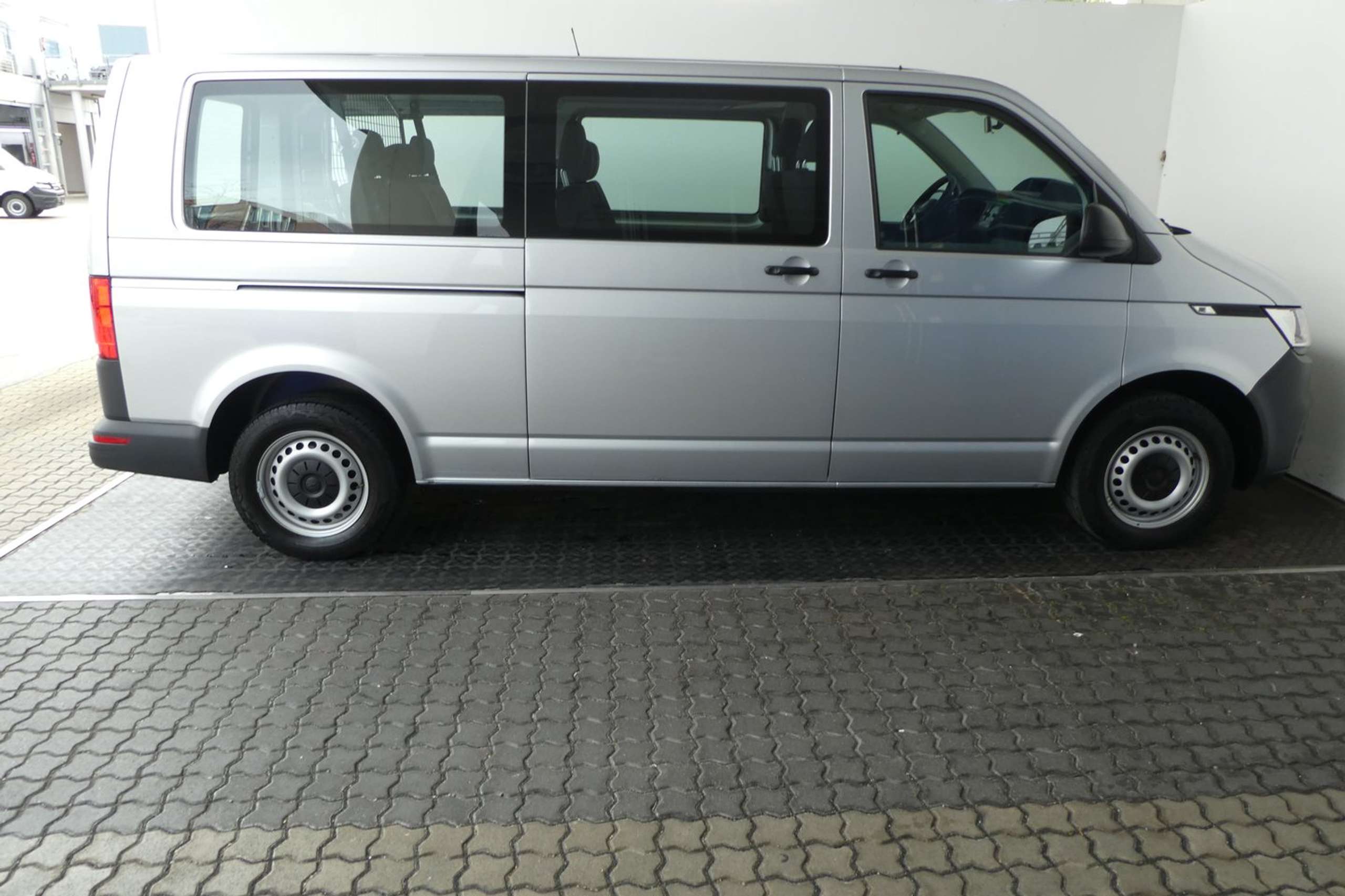 Volkswagen - T6.1 Transporter