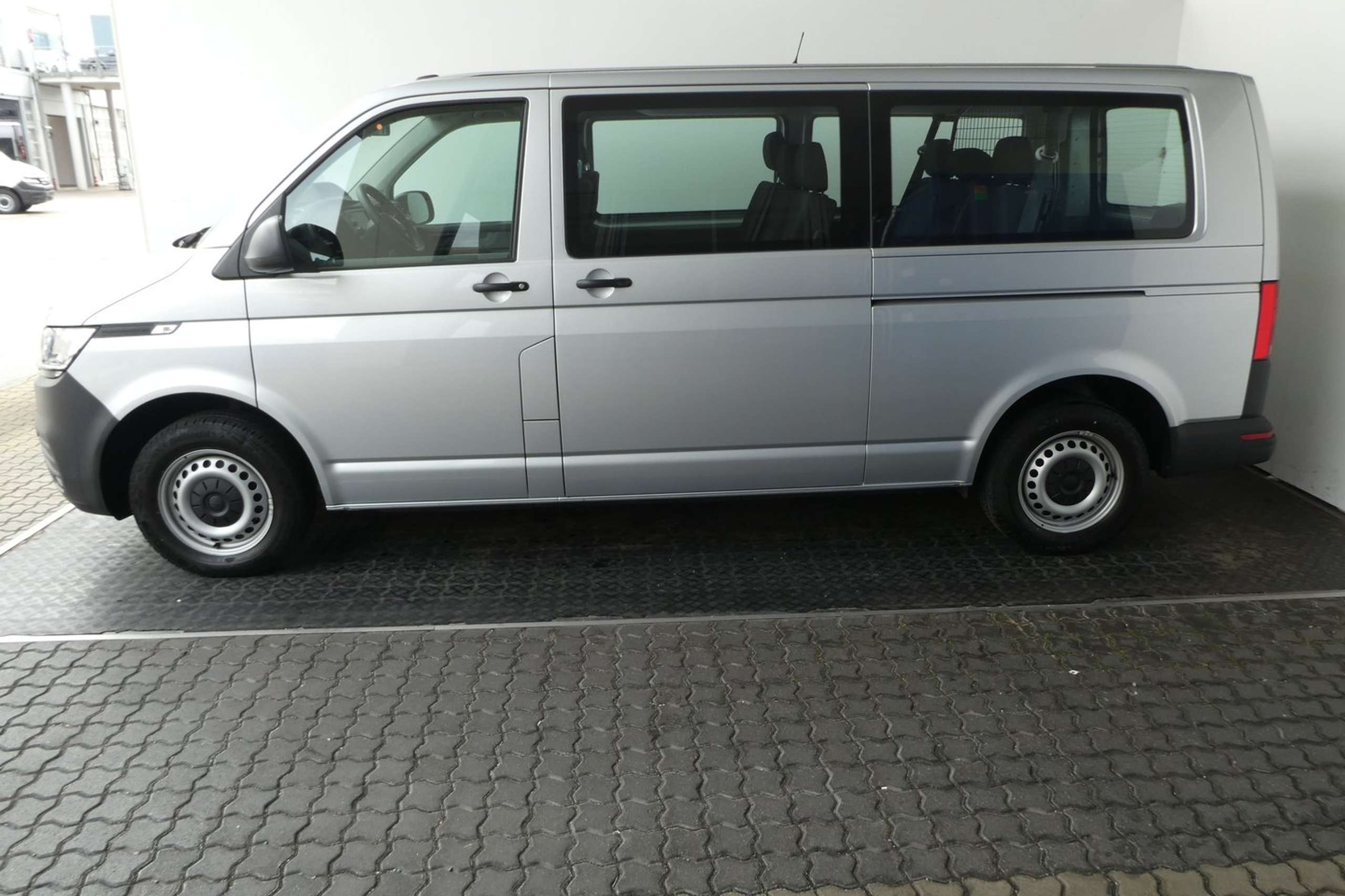 Volkswagen - T6.1 Transporter