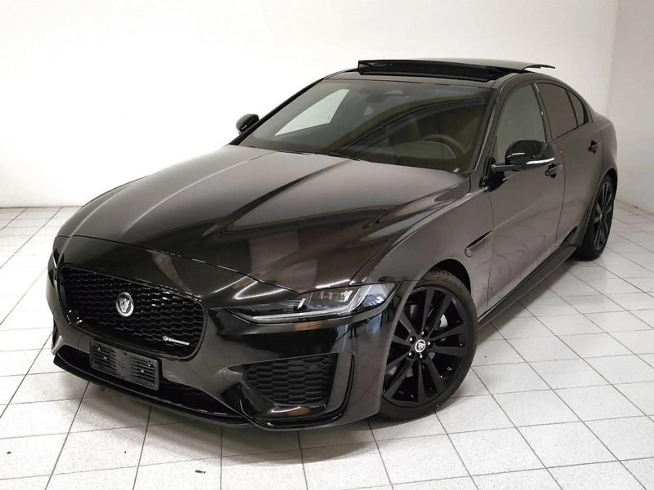 Jaguar - XE