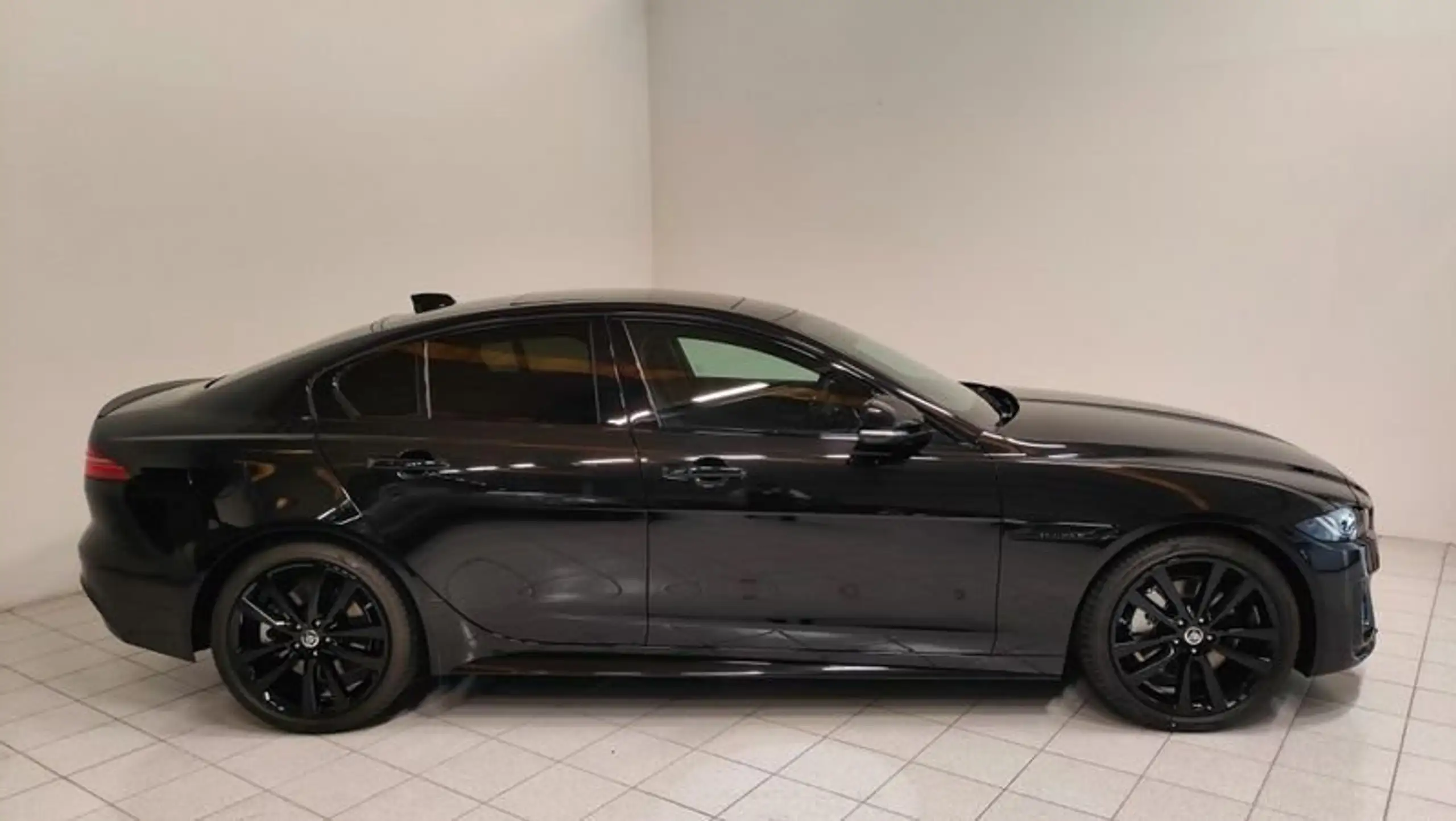 Jaguar - XE