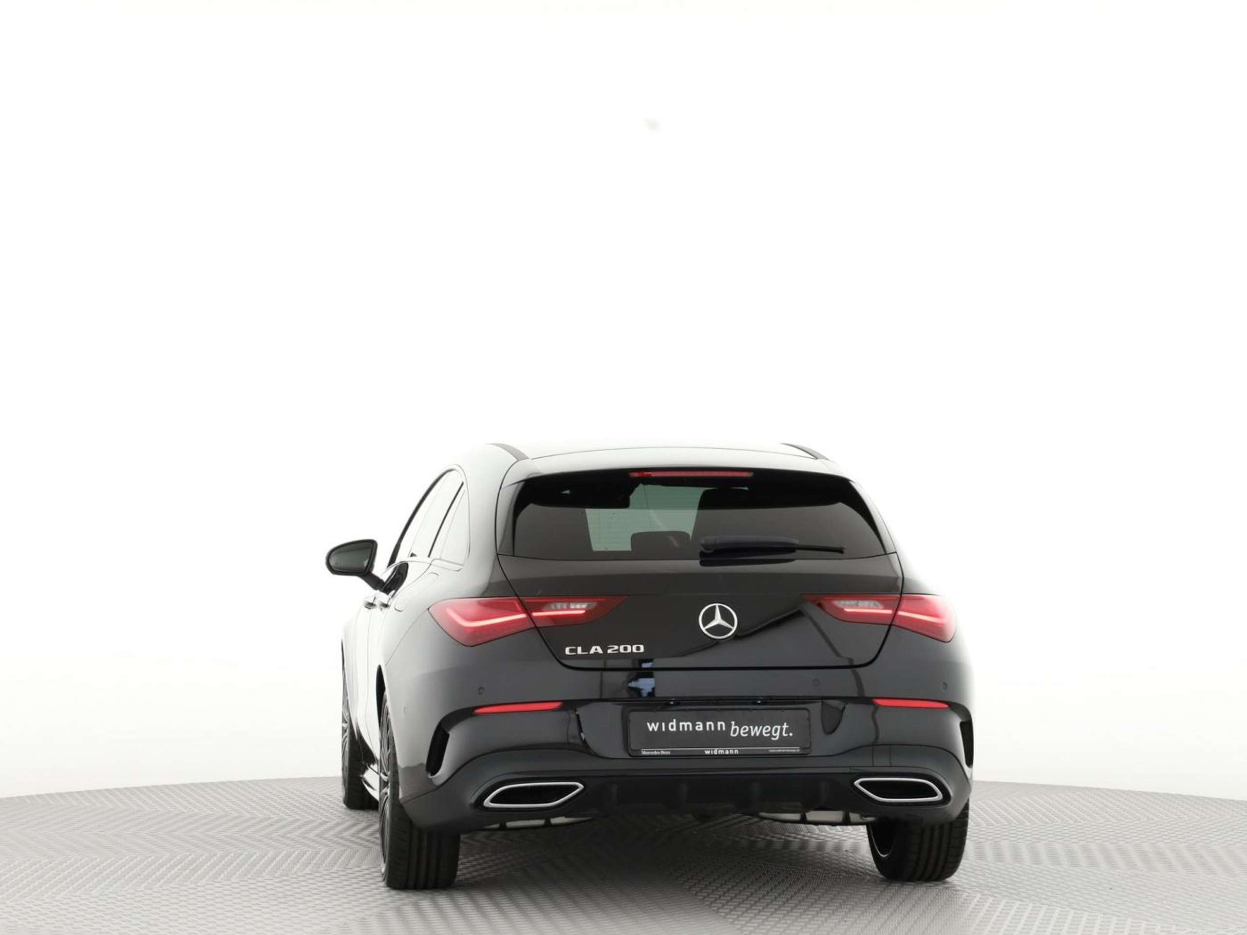 Mercedes-Benz - CLA 200