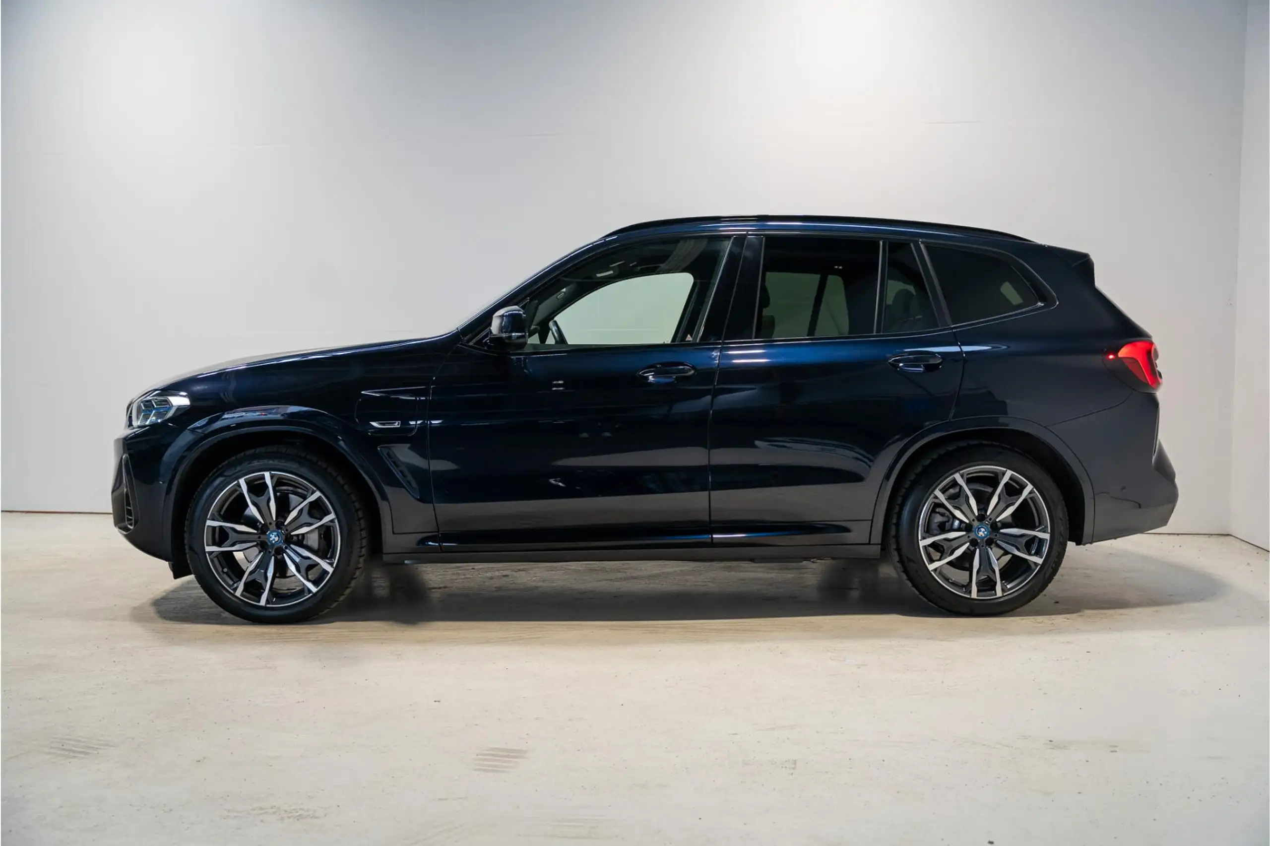 BMW - X3