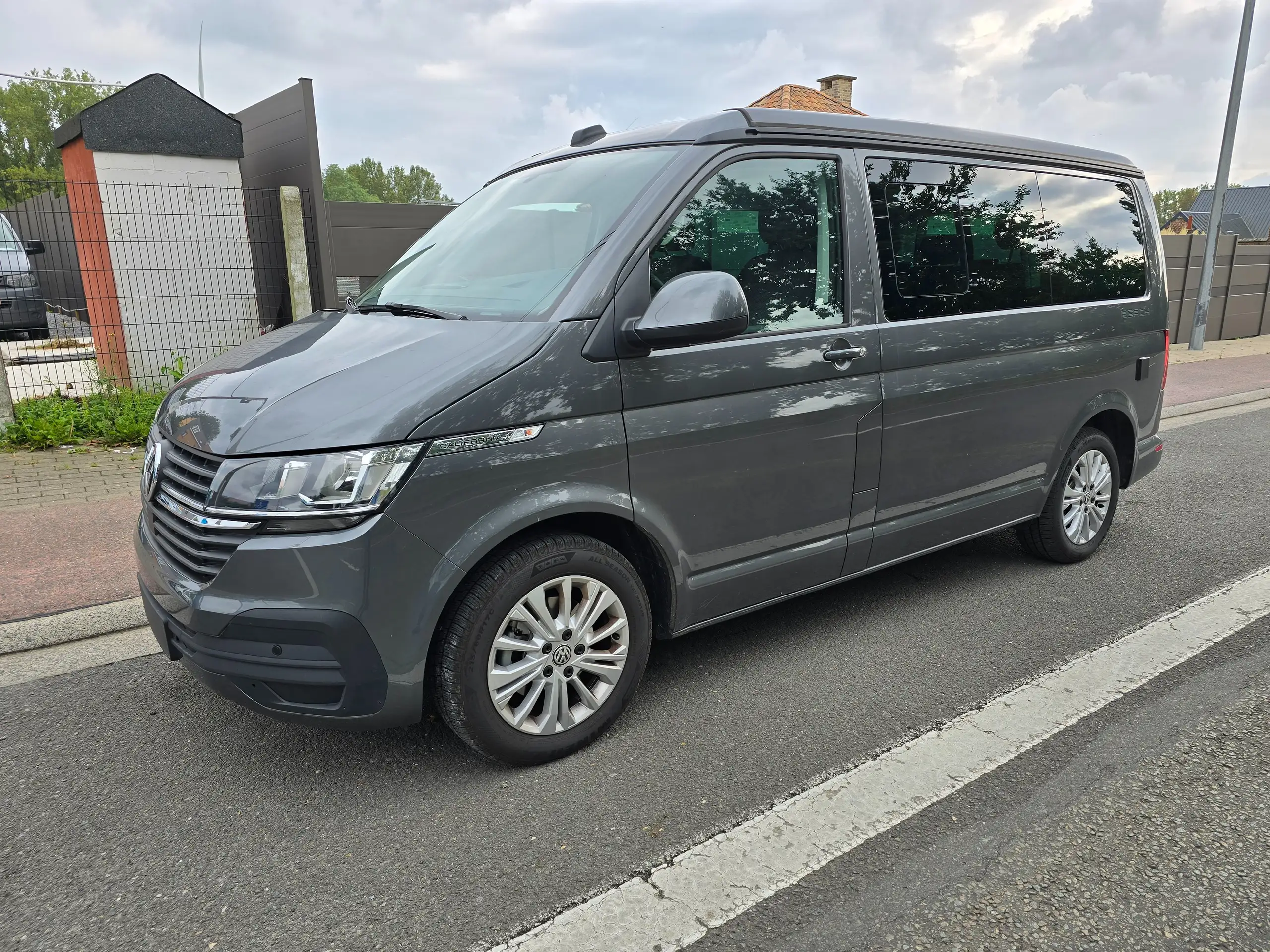 Volkswagen - T6.1 California