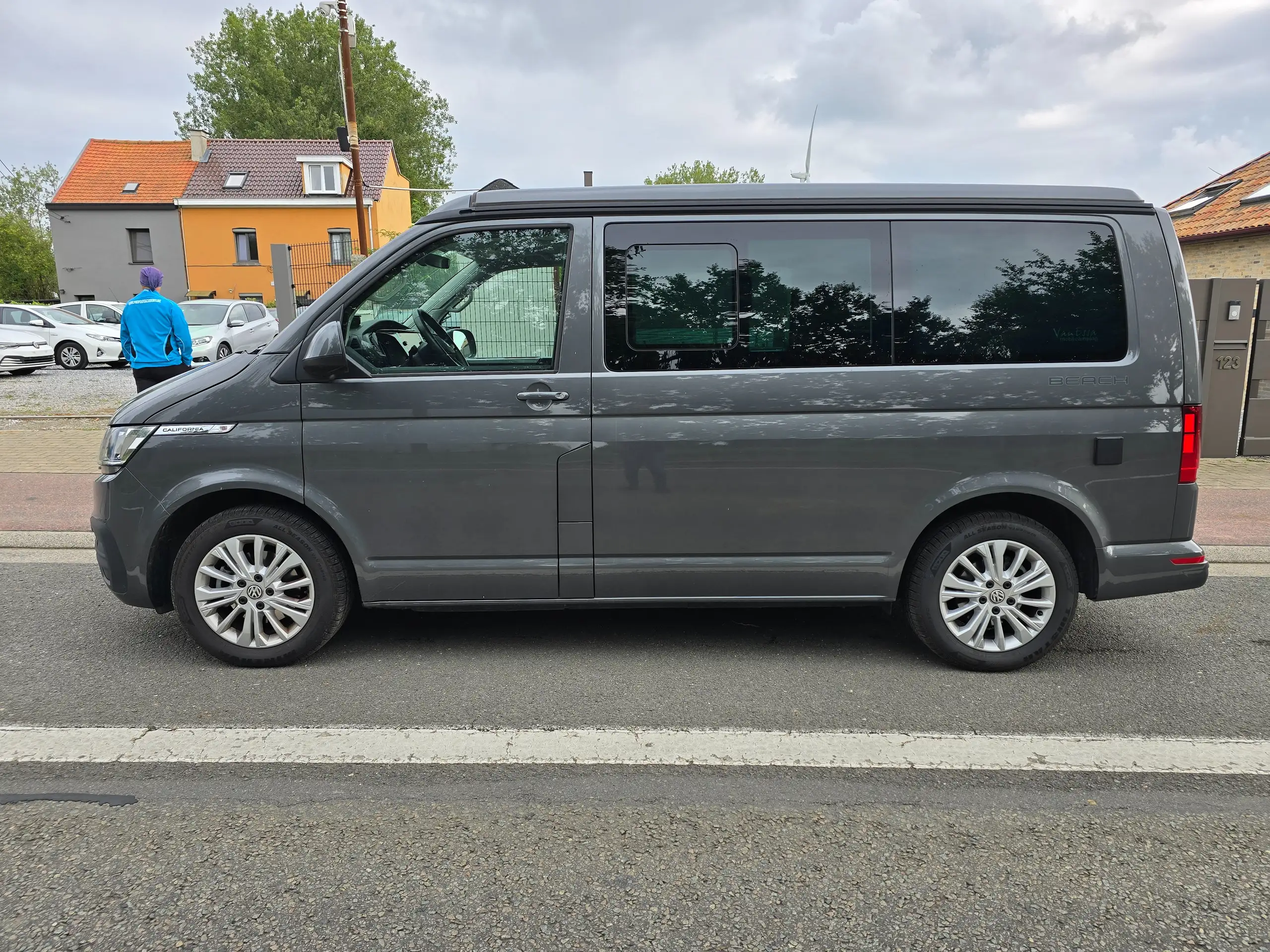 Volkswagen - T6.1 California