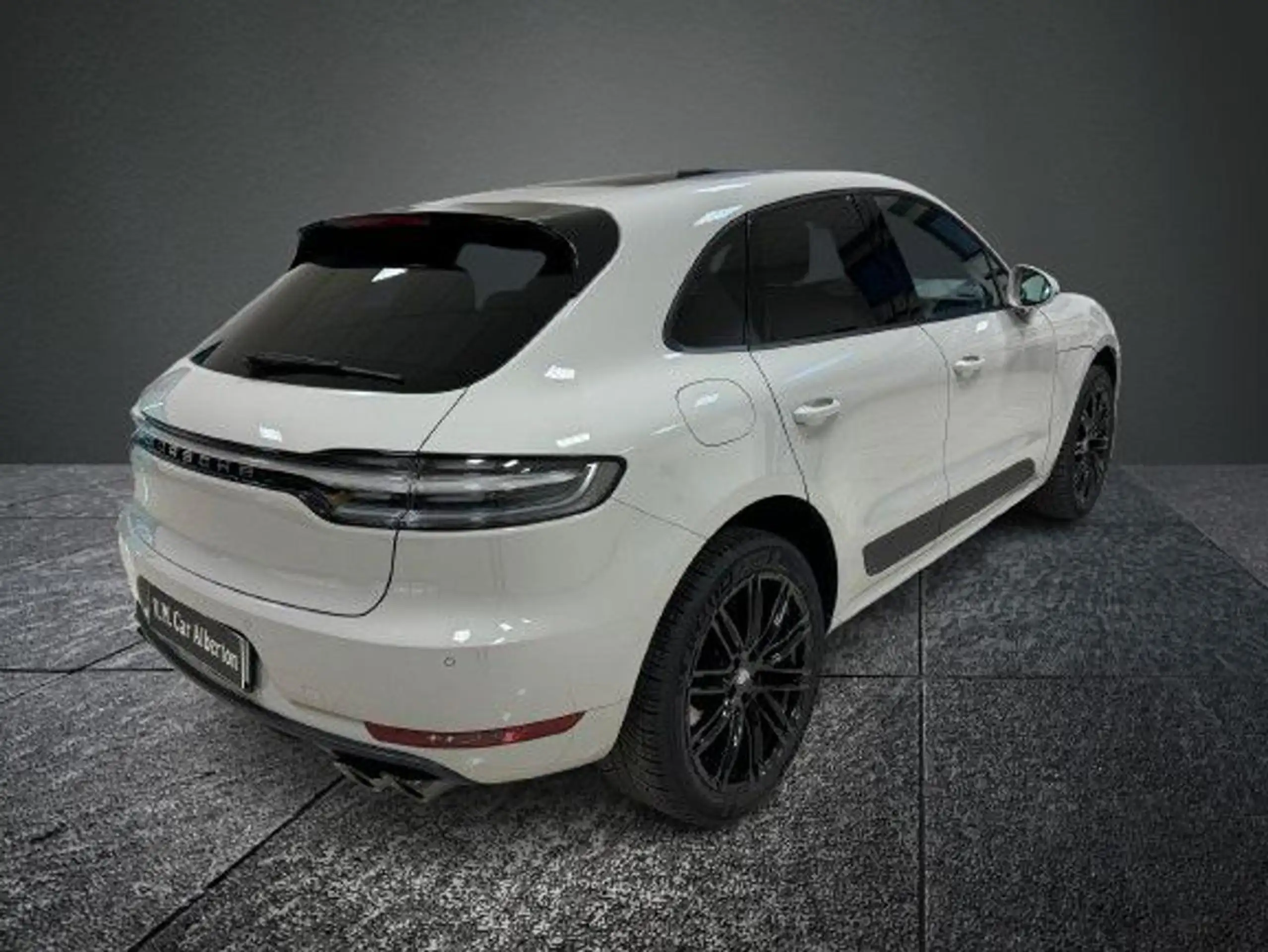 Porsche - Macan