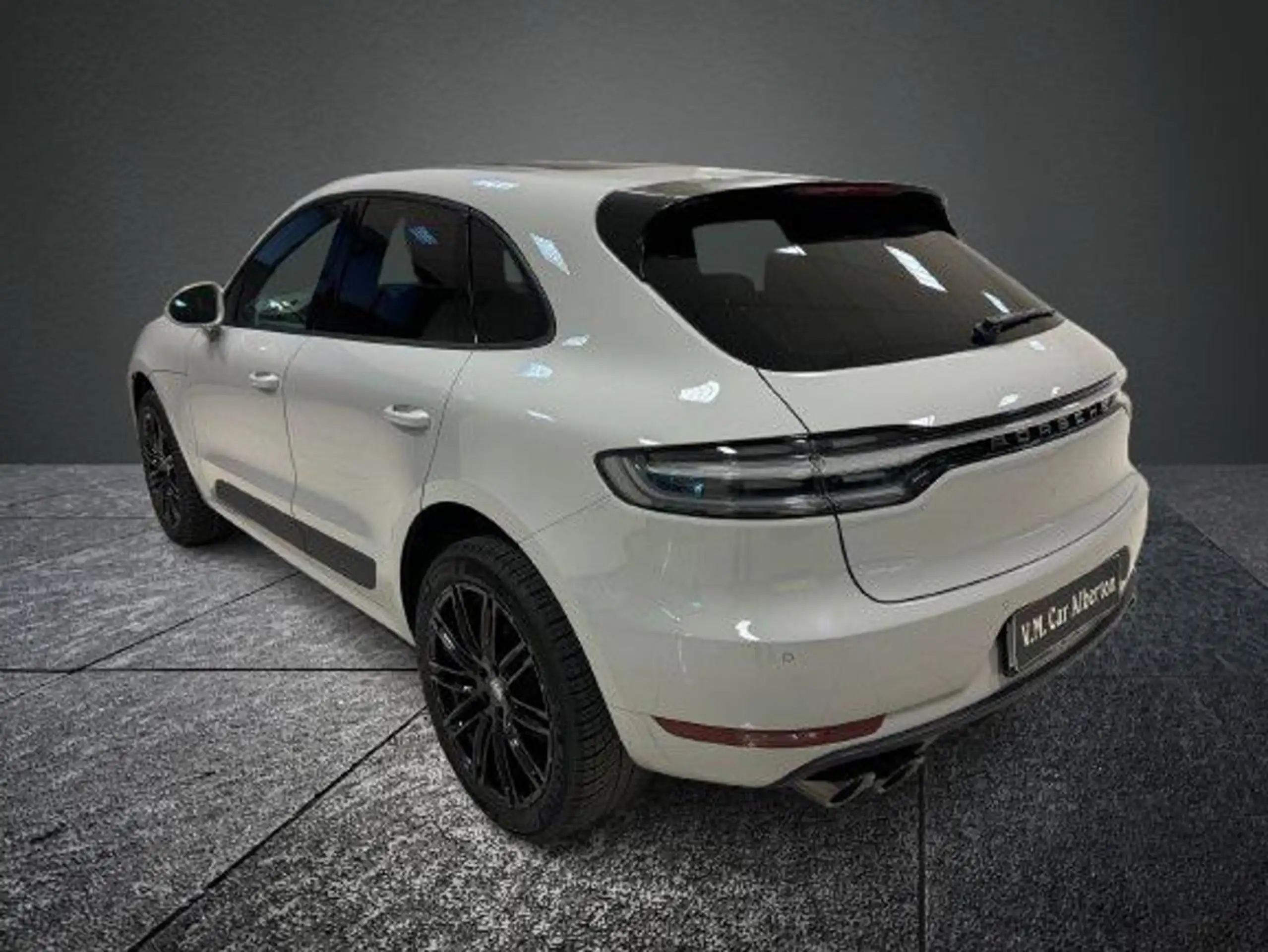 Porsche - Macan