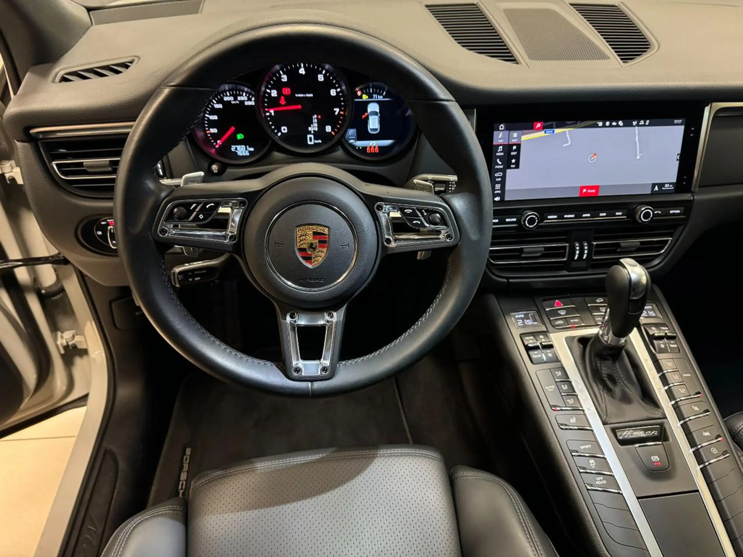 Porsche - Macan