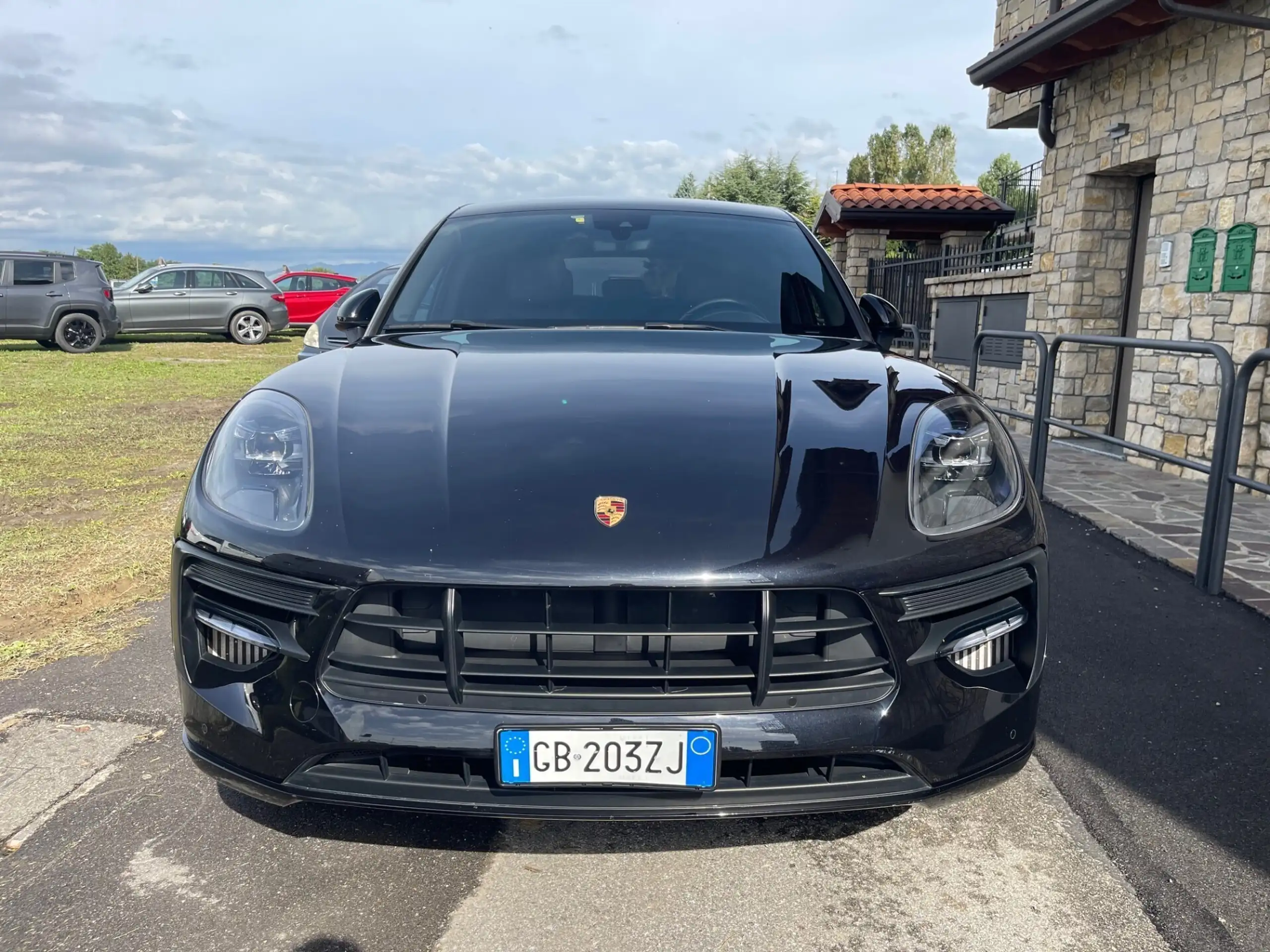 Porsche - Macan