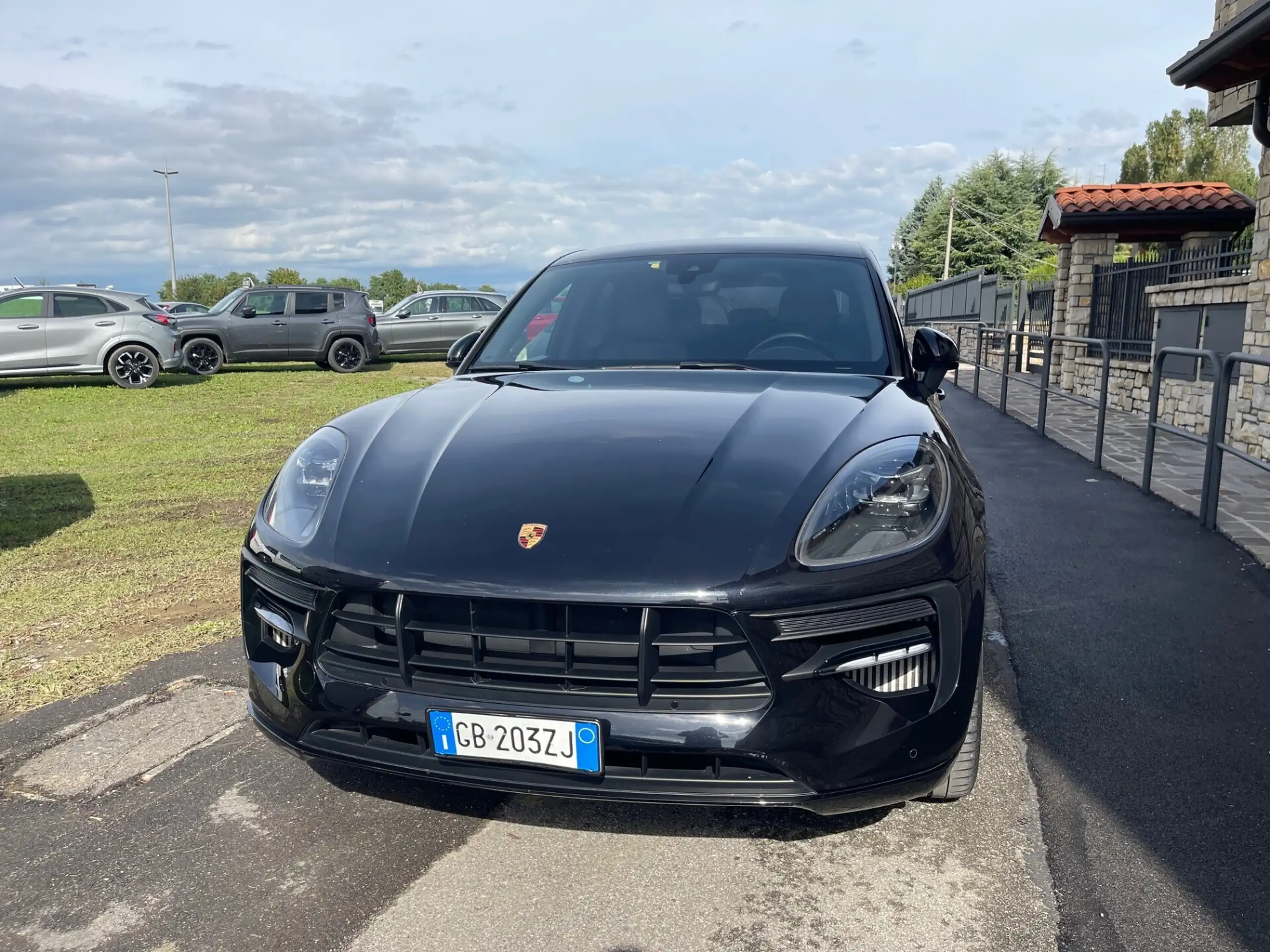 Porsche - Macan