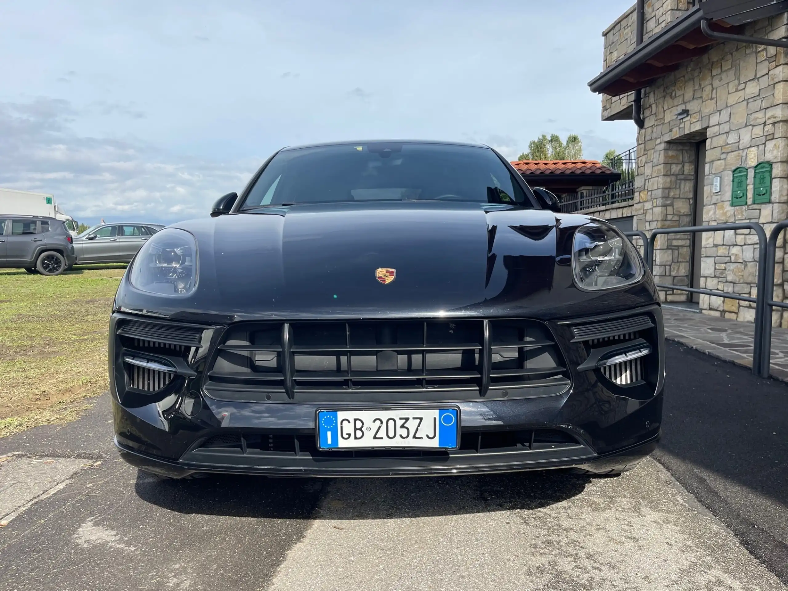 Porsche - Macan