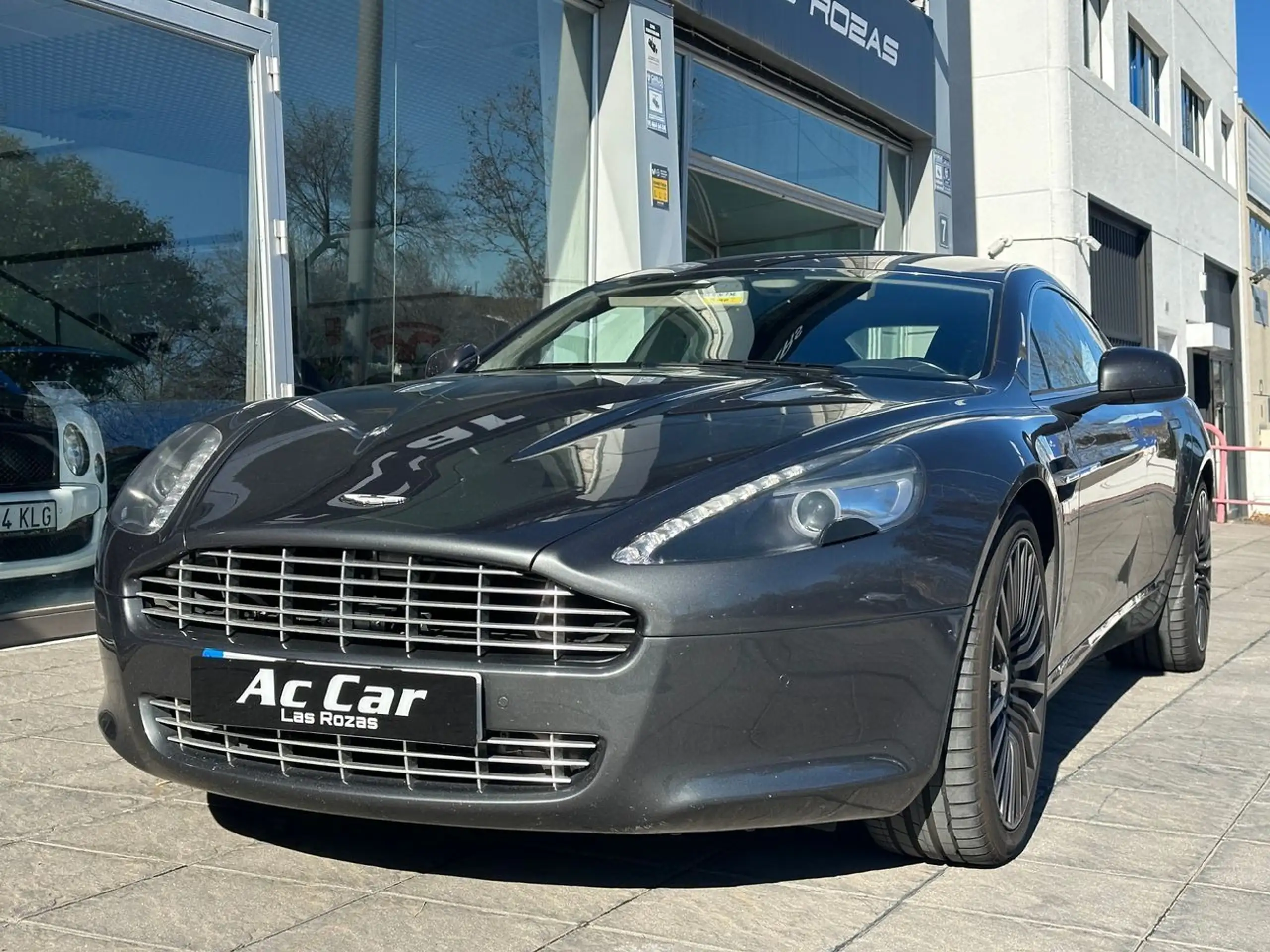 Aston Martin - Rapide