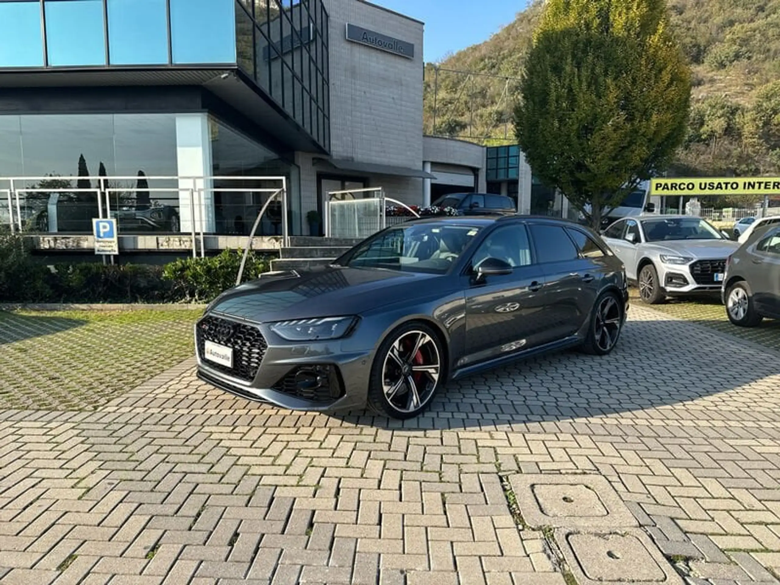 Audi - RS4