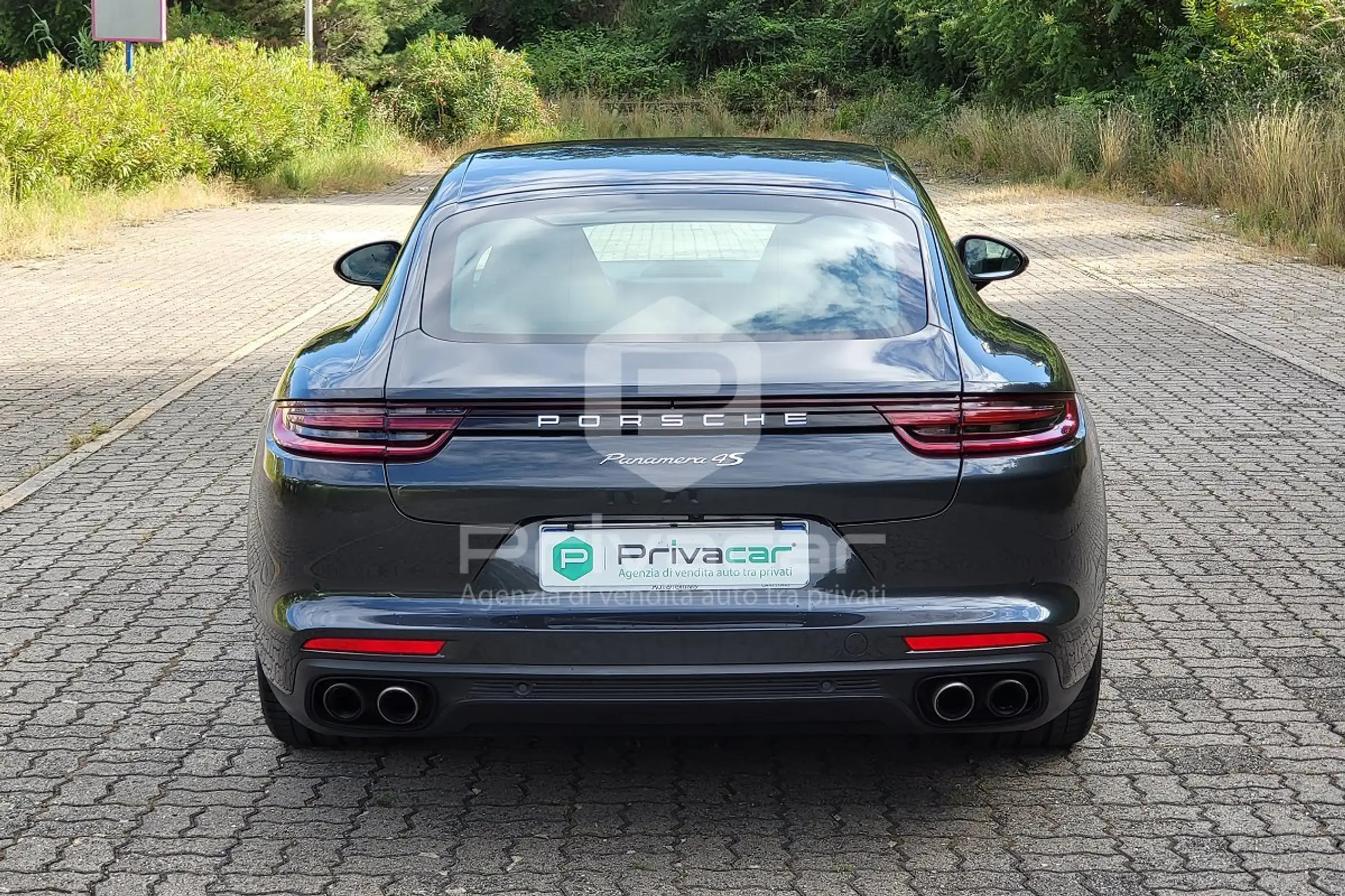 Porsche - Panamera