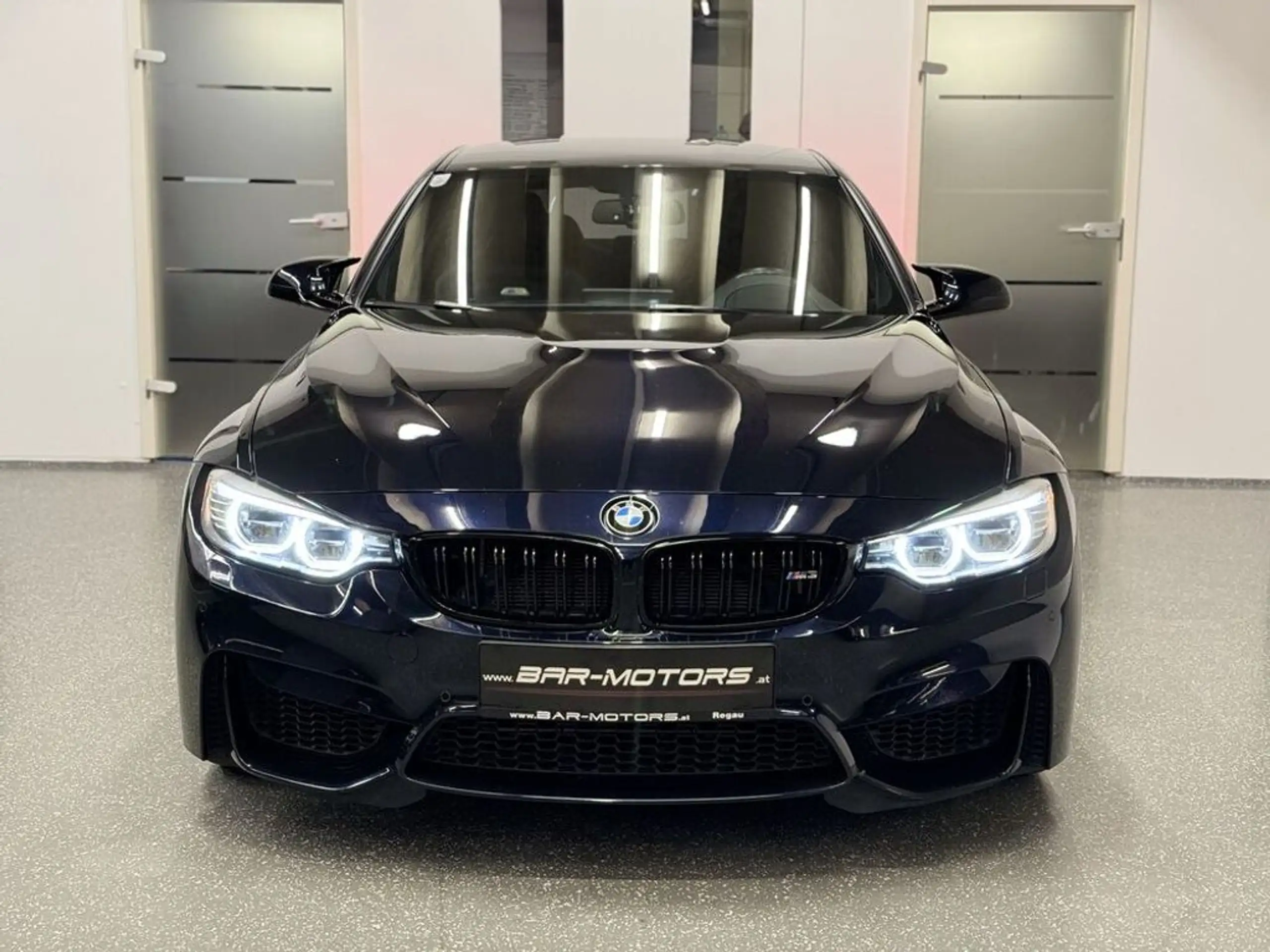 BMW - M3