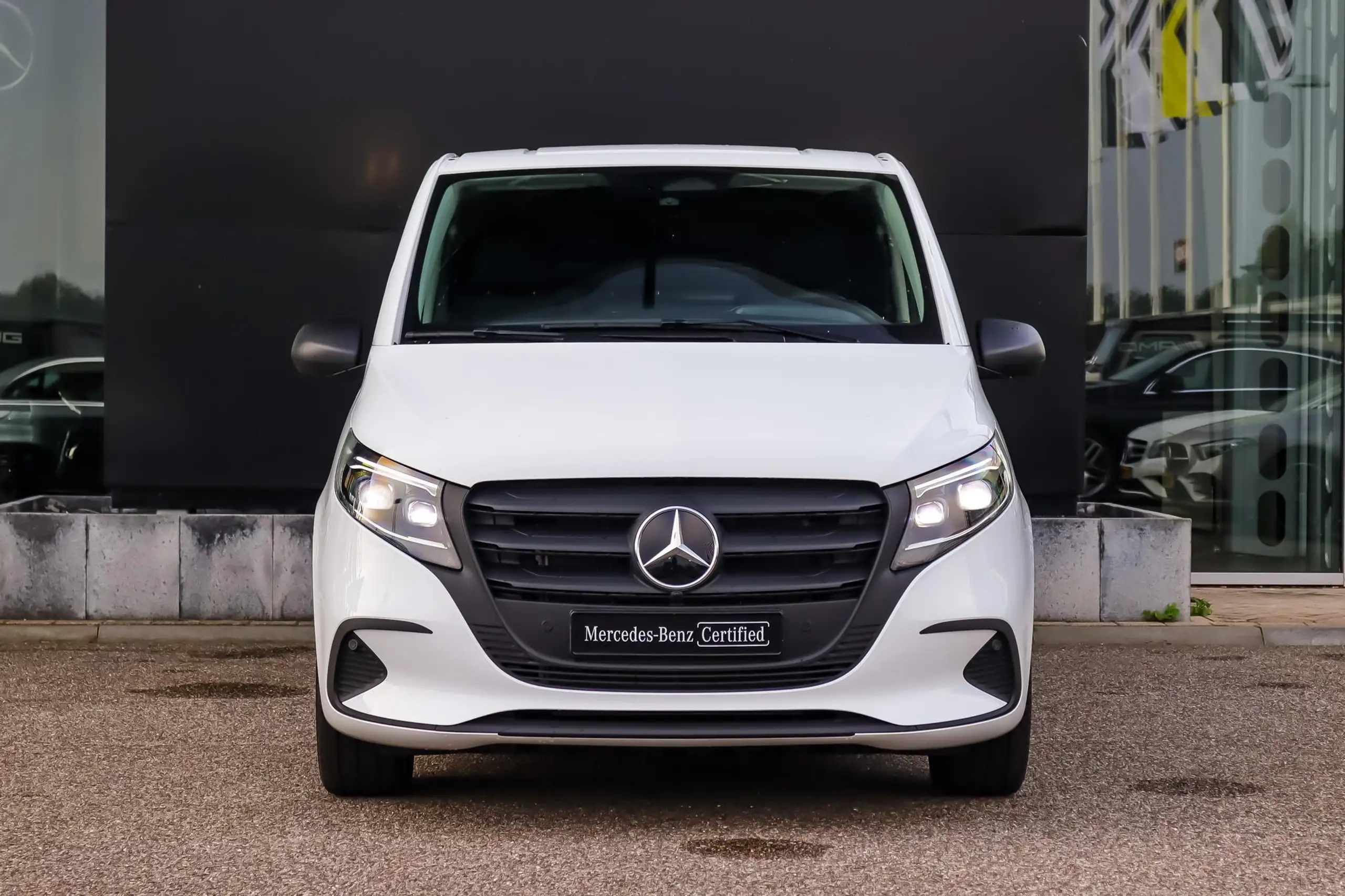 Mercedes-Benz - Vito