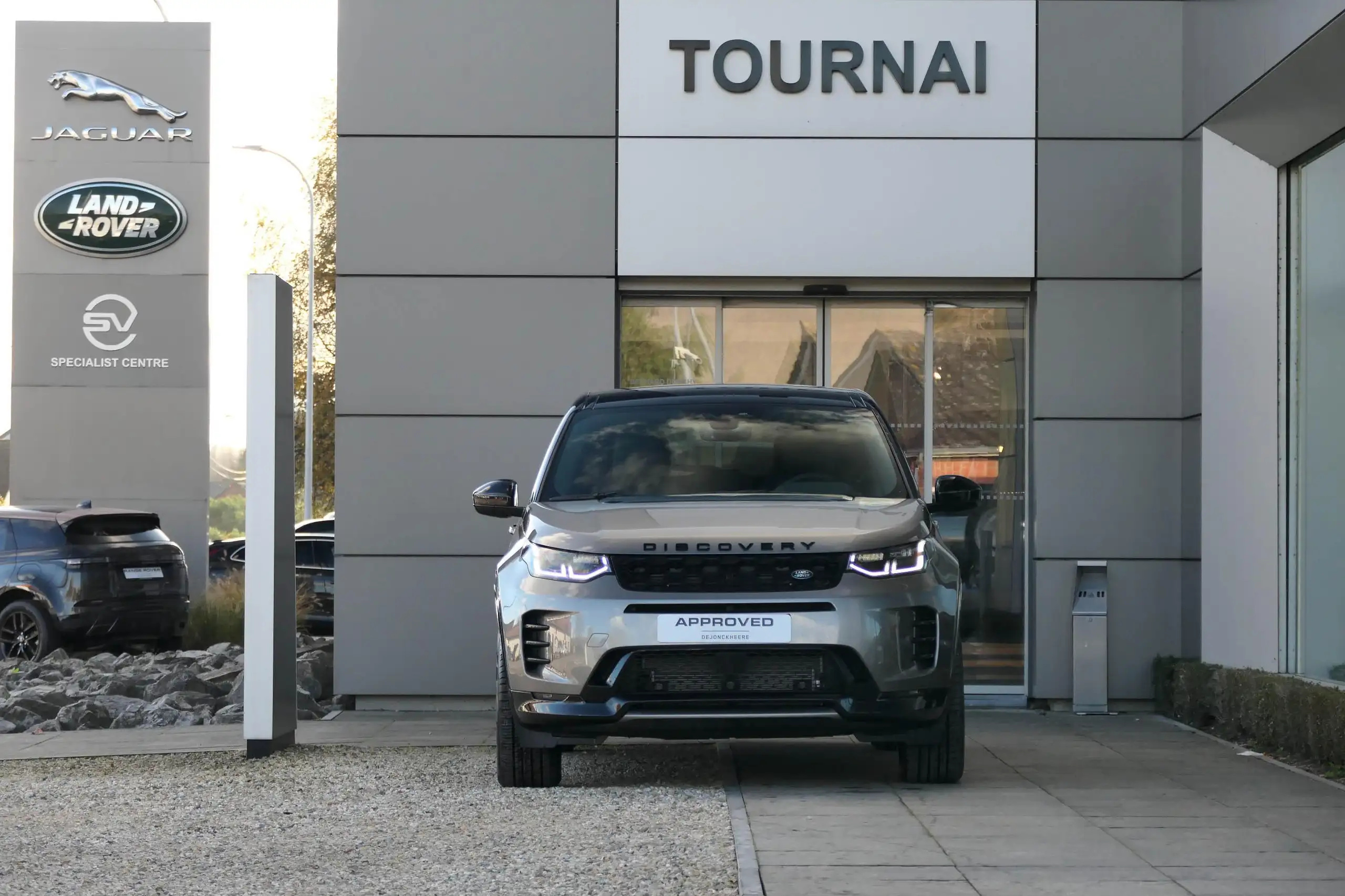 Land Rover - Discovery Sport