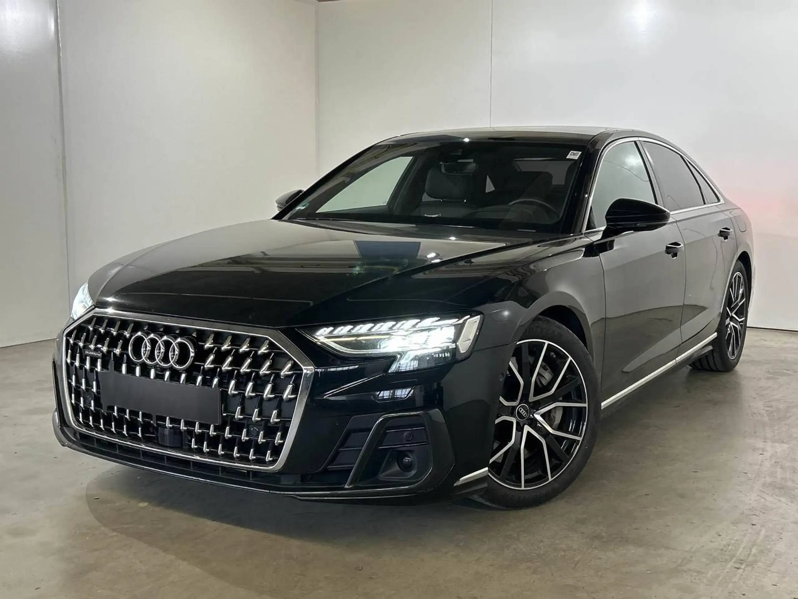 Audi - A8