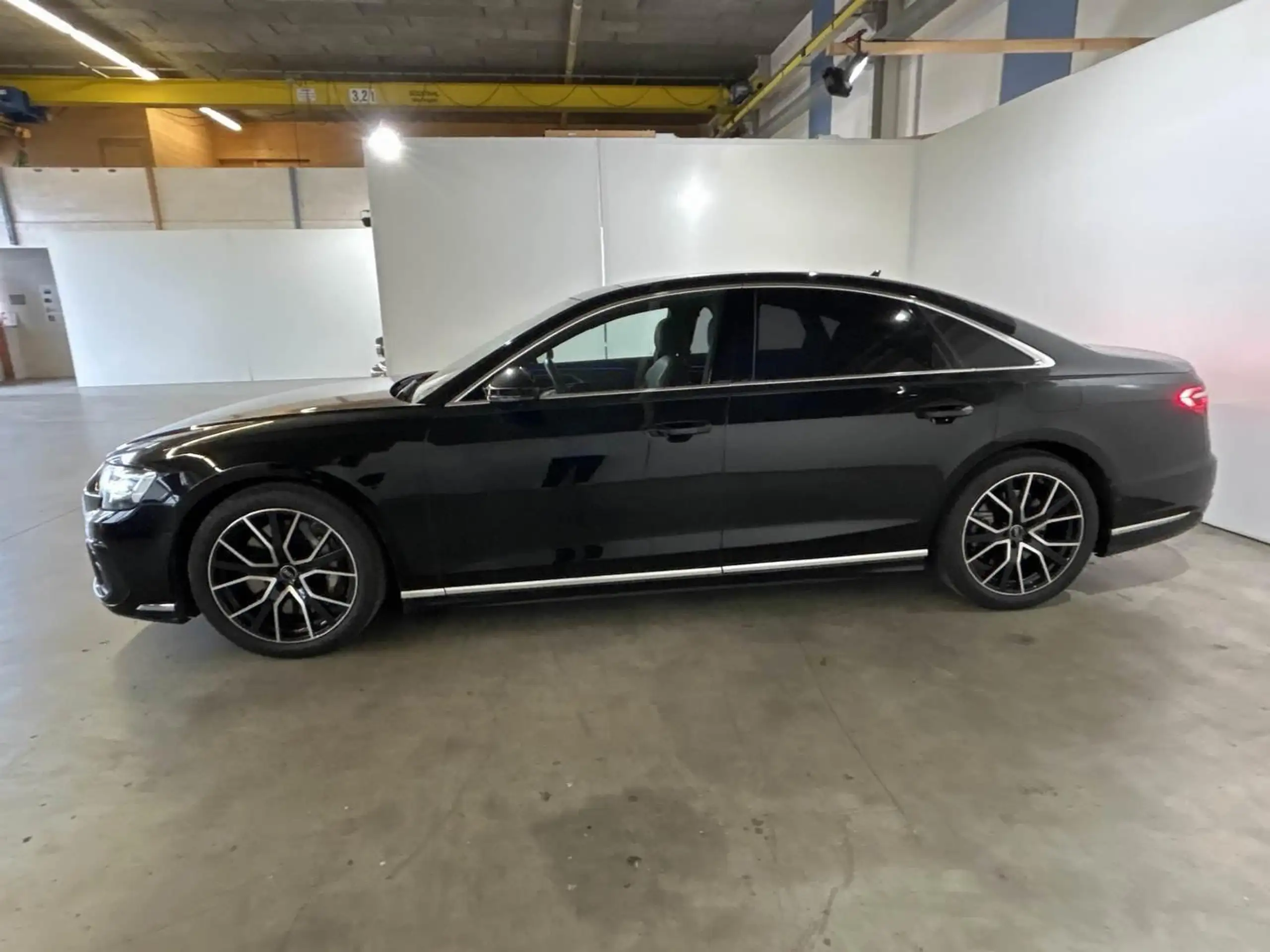 Audi - A8