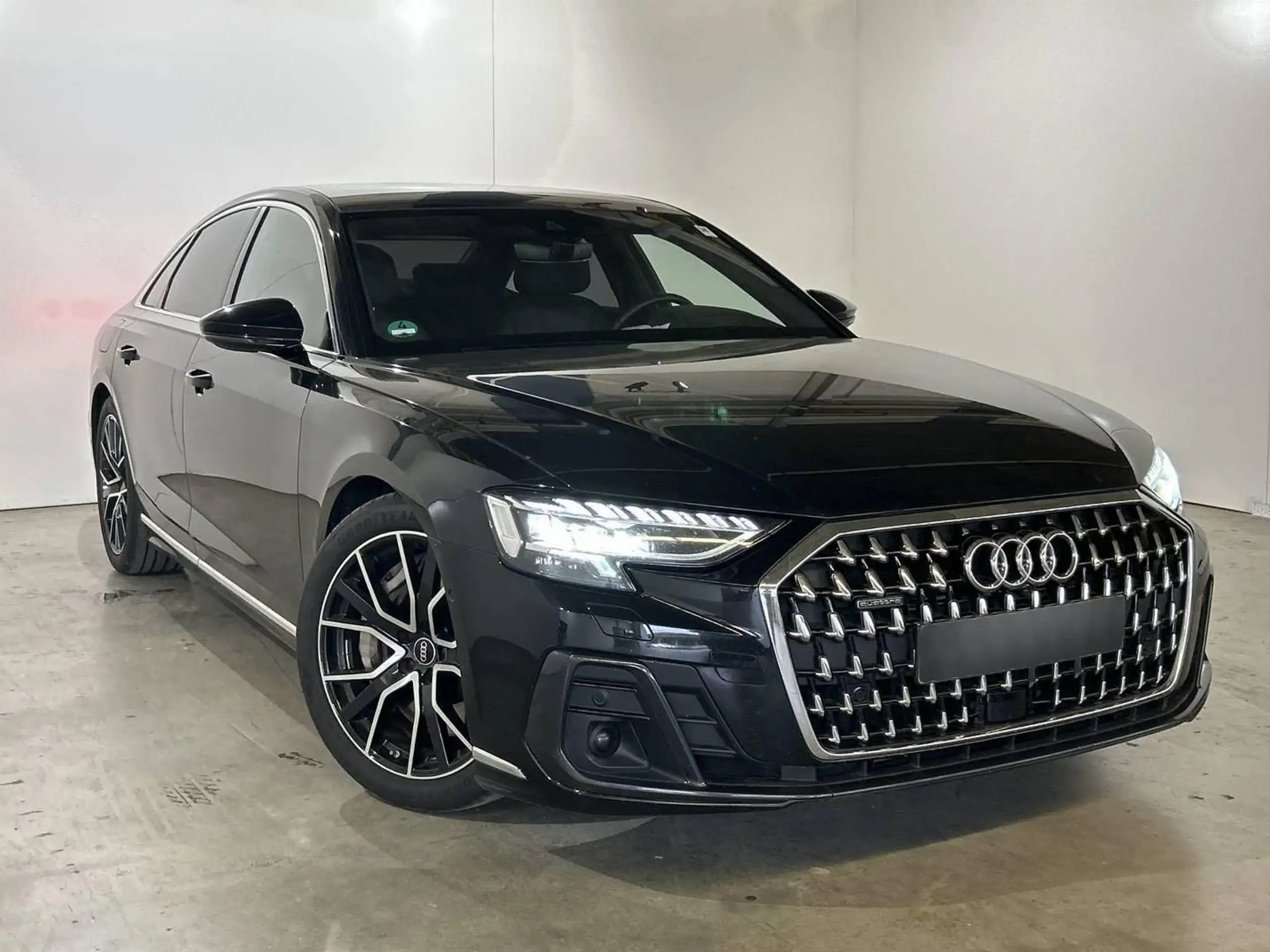 Audi - A8