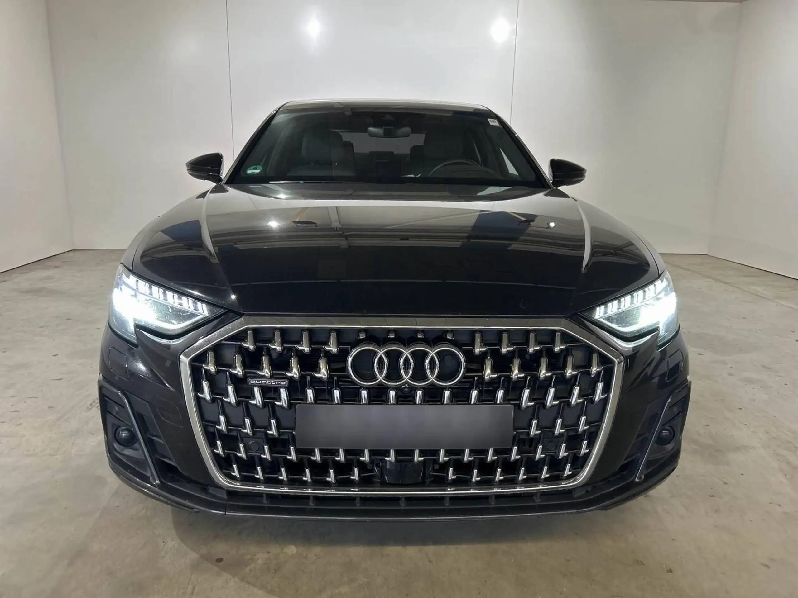 Audi - A8