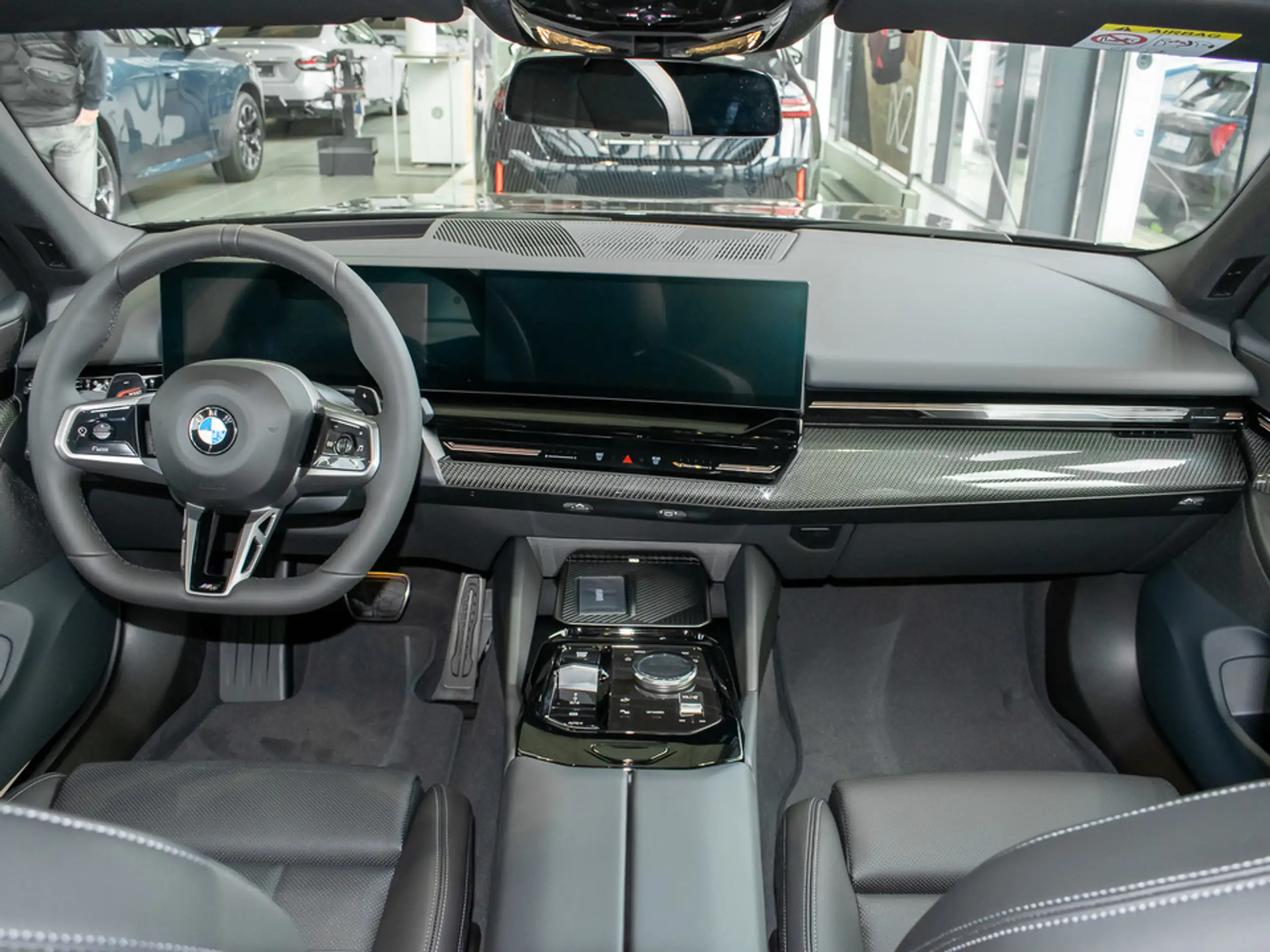 BMW - 520