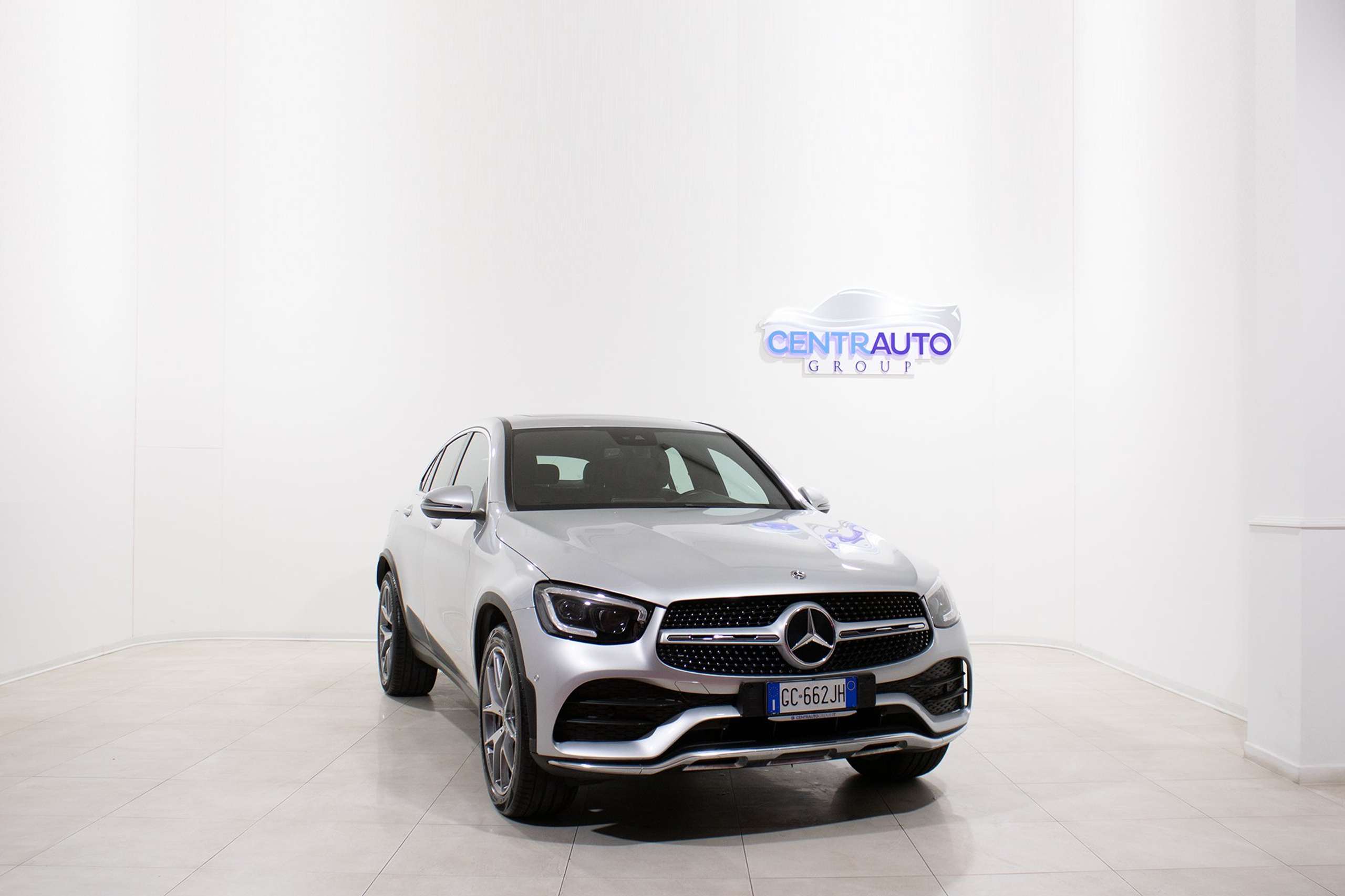 Mercedes-Benz - GLC 220